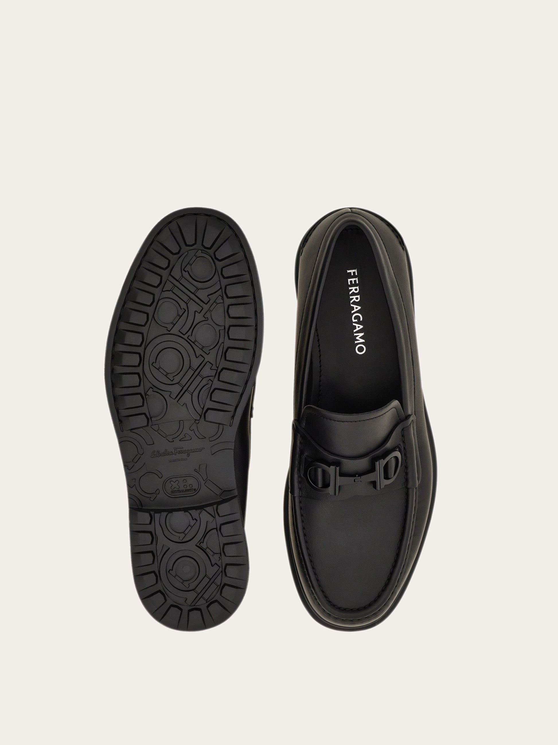 Salvatore Ferragamo ブラックローファー ガンチーニ サルバトーレフェラガモ Salvatore Ferragamo ローファー