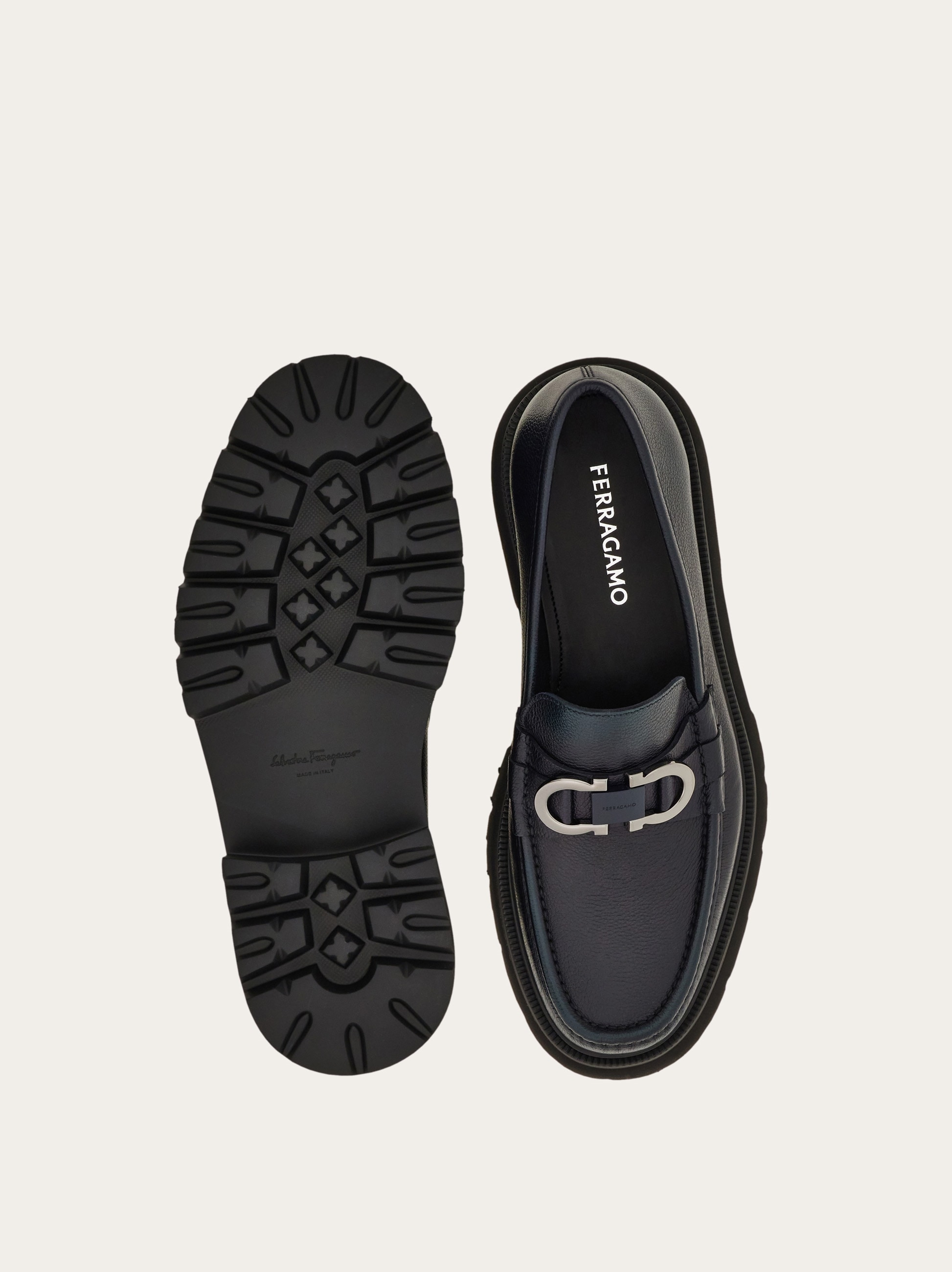 Ferragamoモカシン Moccasin with Gancini ornament - Men | Ferragamo