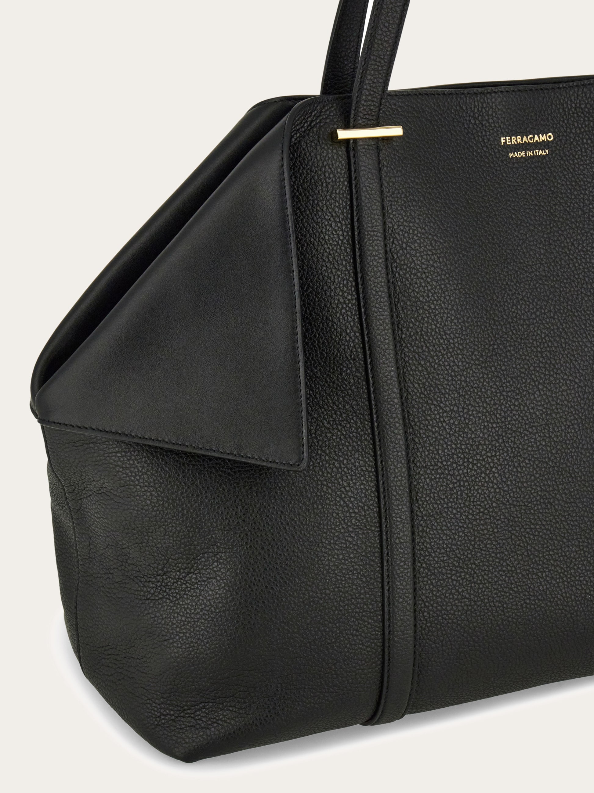 Folded tote bag (L) - Women | Ferragamo