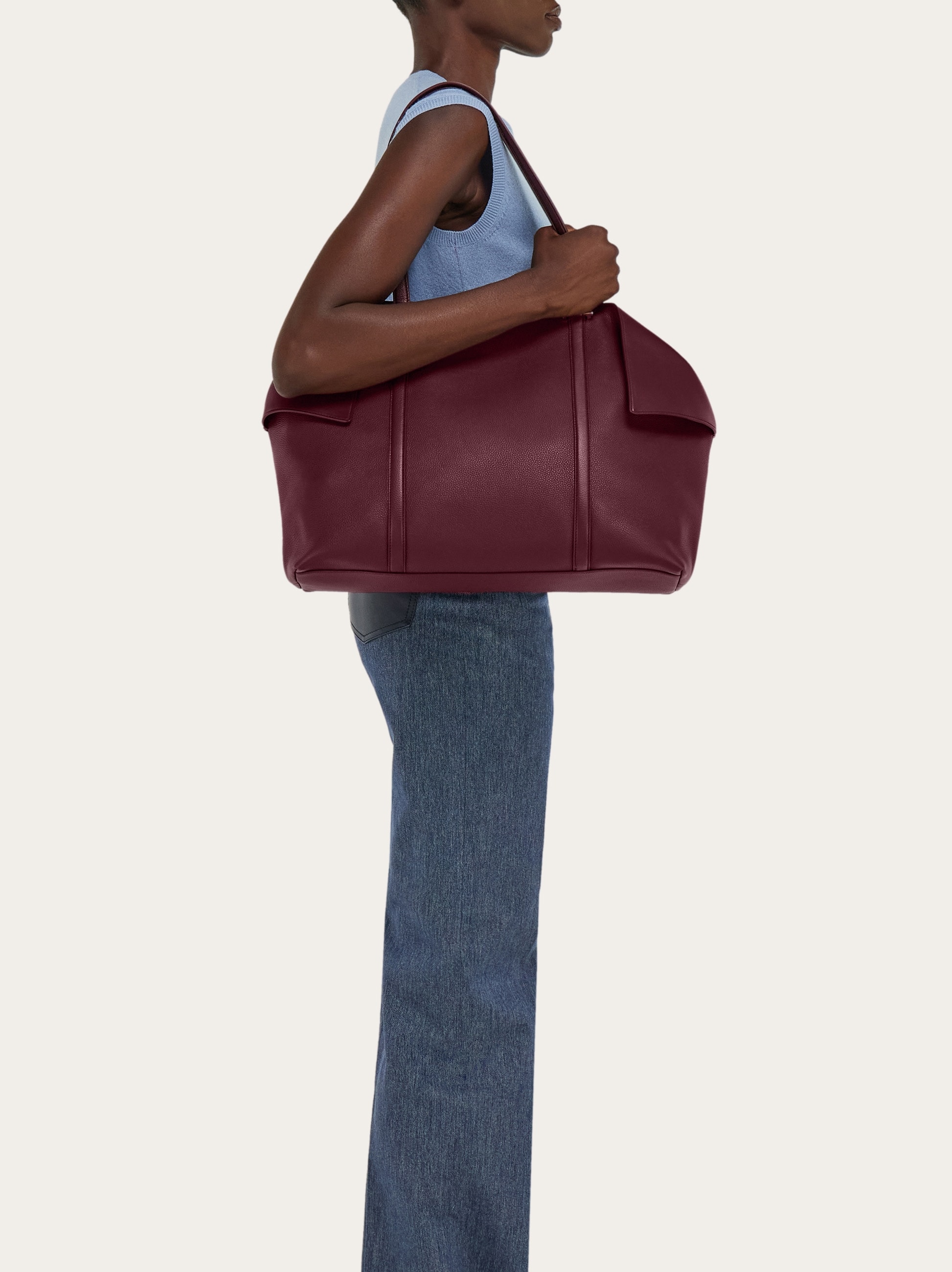 Folded tote bag (L) - Women | Ferragamo