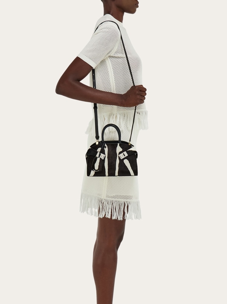 Hug handbag bicolor (XS) Gallery image 3