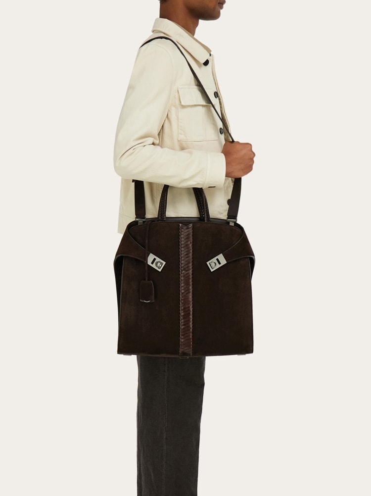 Hug tote bag Gallery image 3