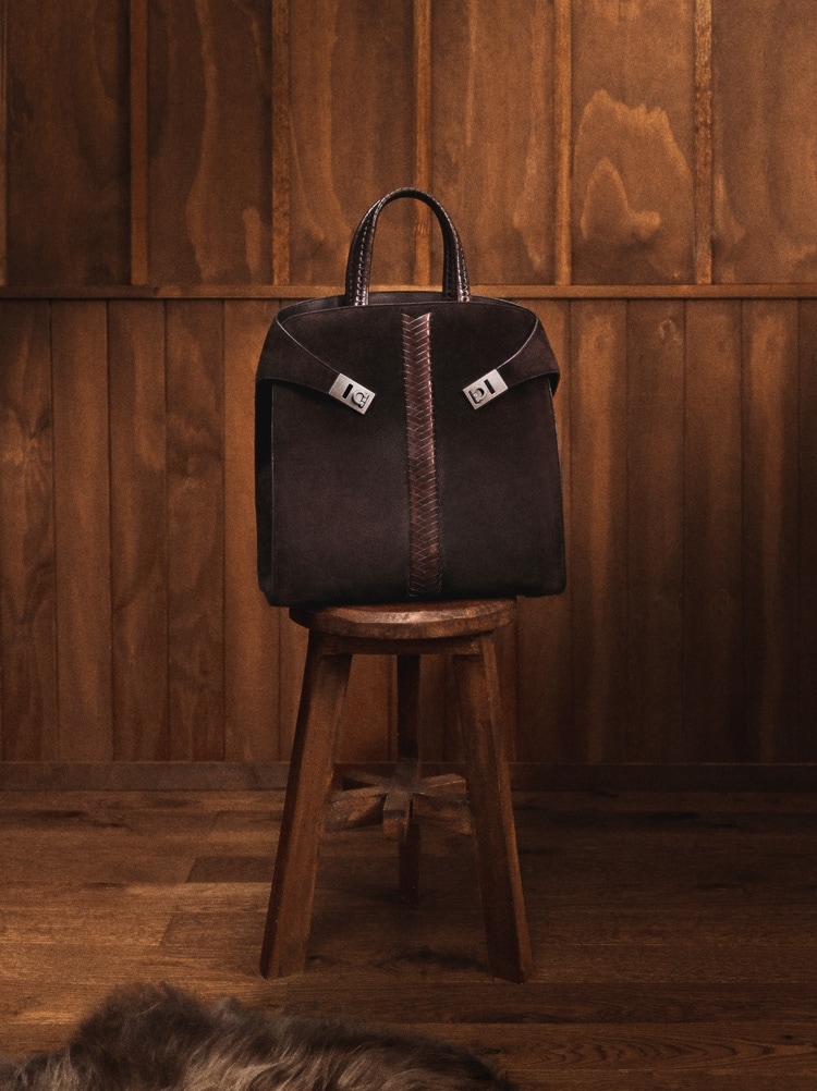 Hug tote bag Gallery image 9