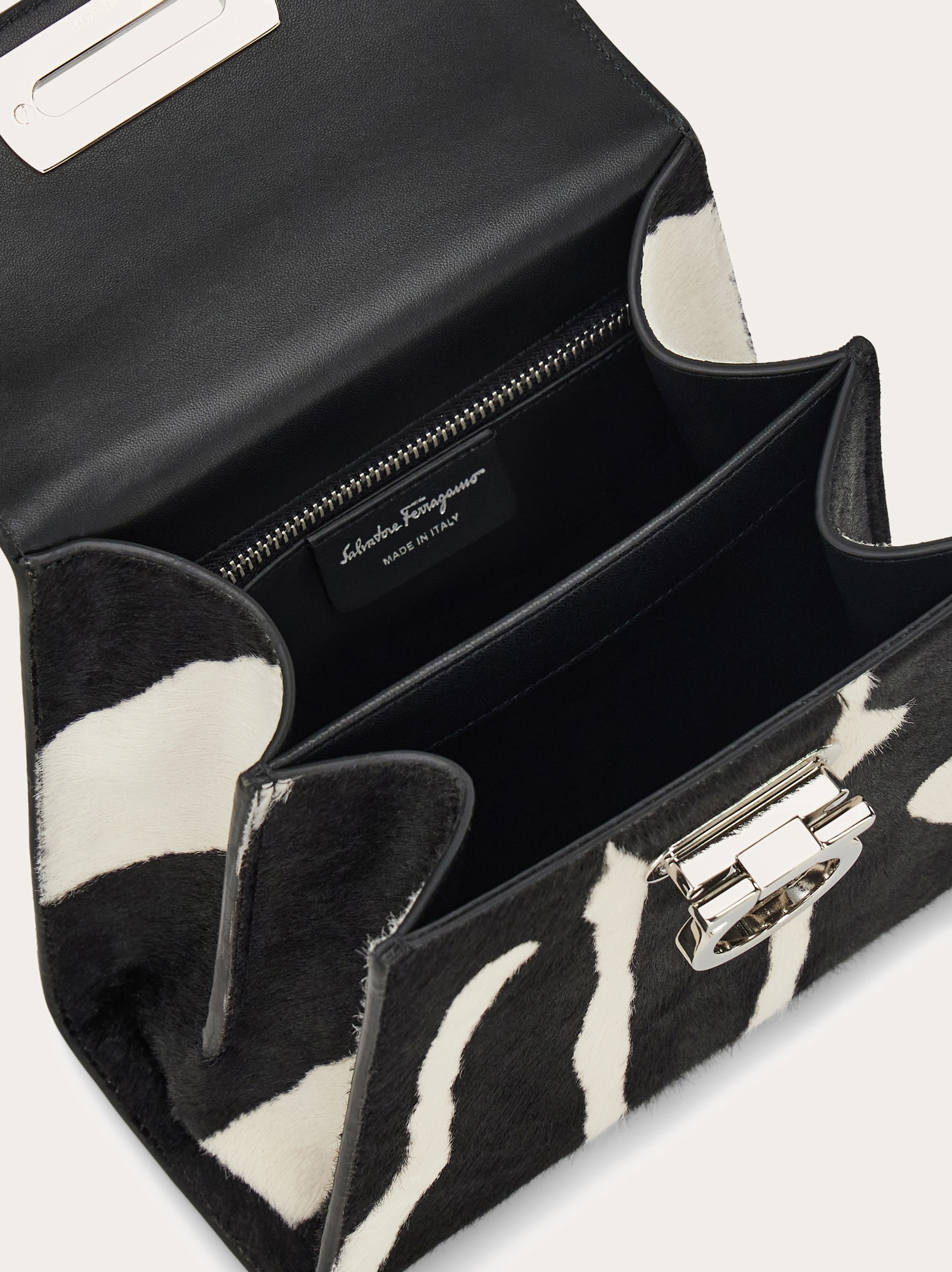 Iconic Top Handle (S) - Women | Ferragamo