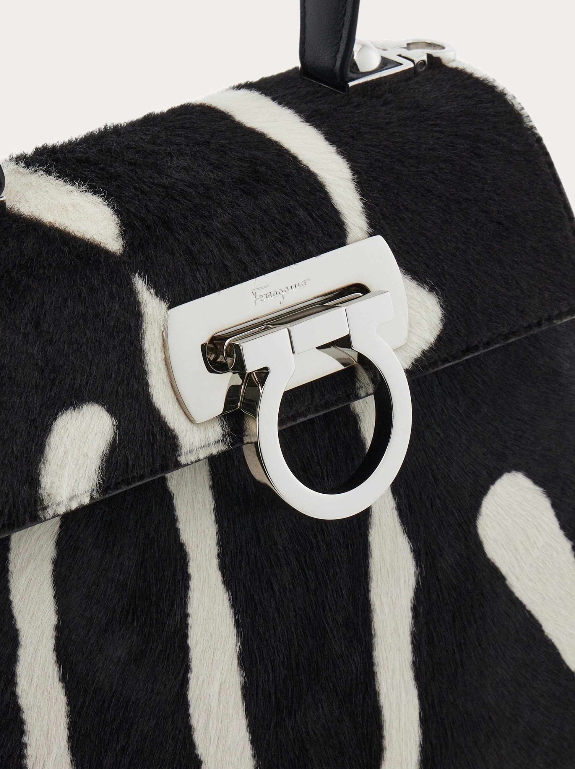 Iconic Top Handle (S) - Women | Ferragamo
