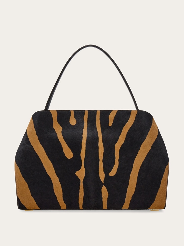 Hug soft bicolor shoulder bag (L) Gallery image 5