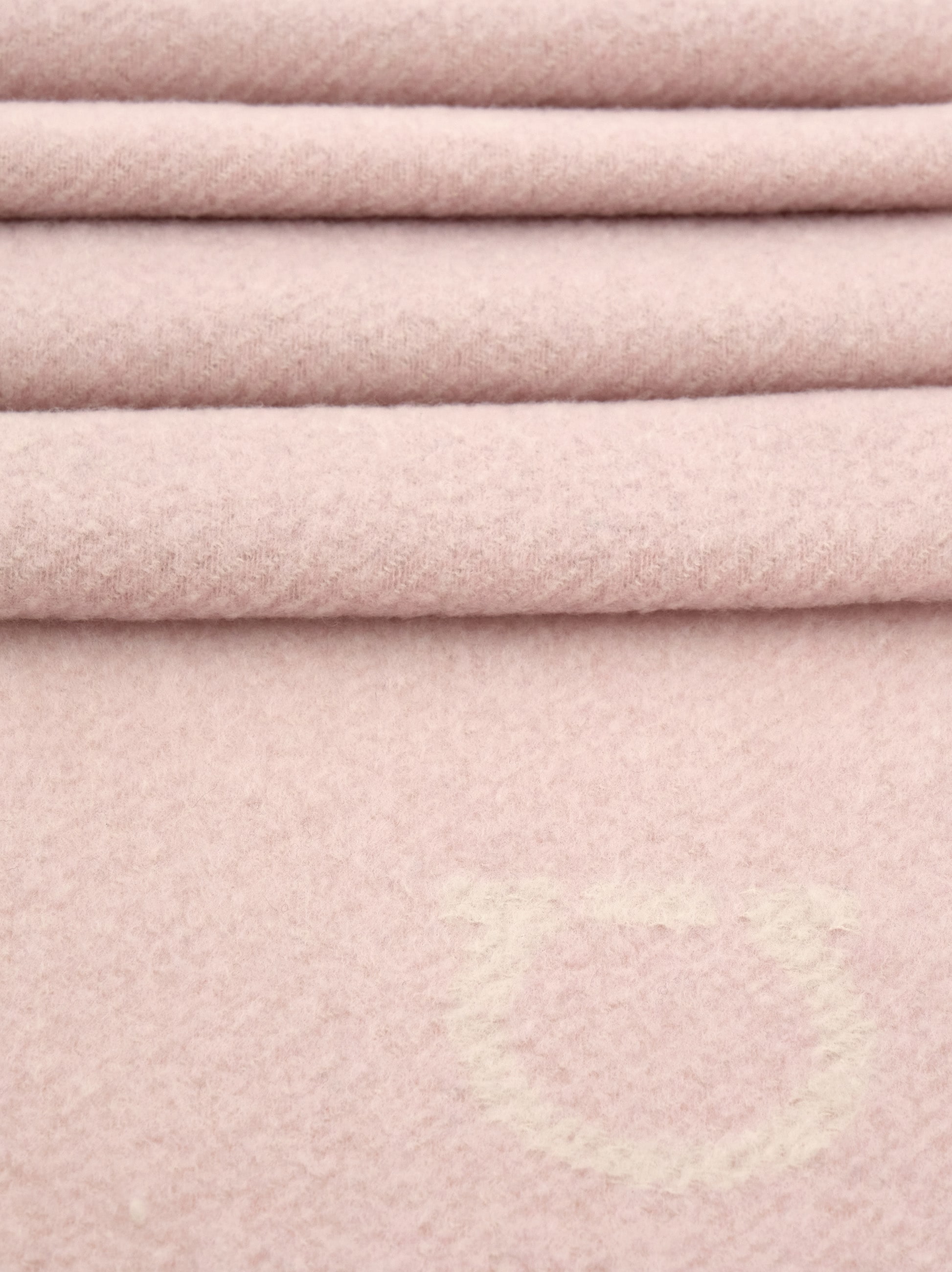 Salvatore Ferragamo シルク100％　薄いピンク色のスカート Jacquard scarf - Women | Ferragamo