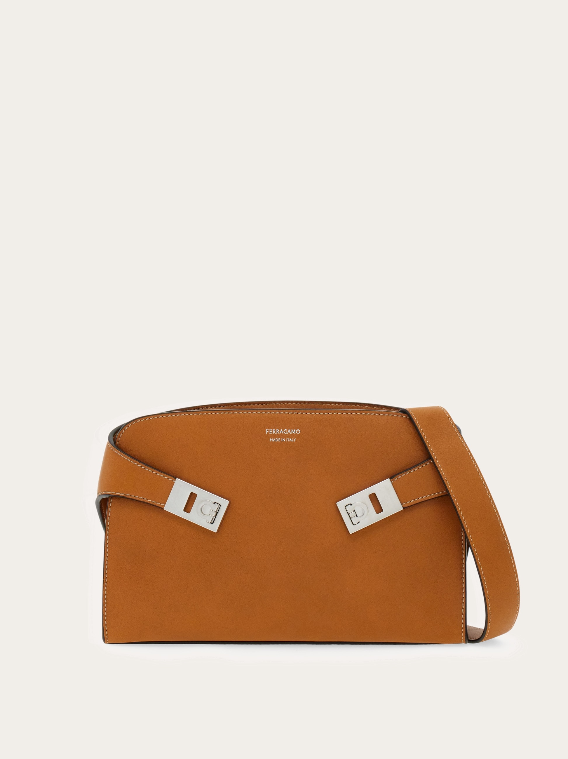 Hug ショルダーバッグ - メンズ | Ferragamo