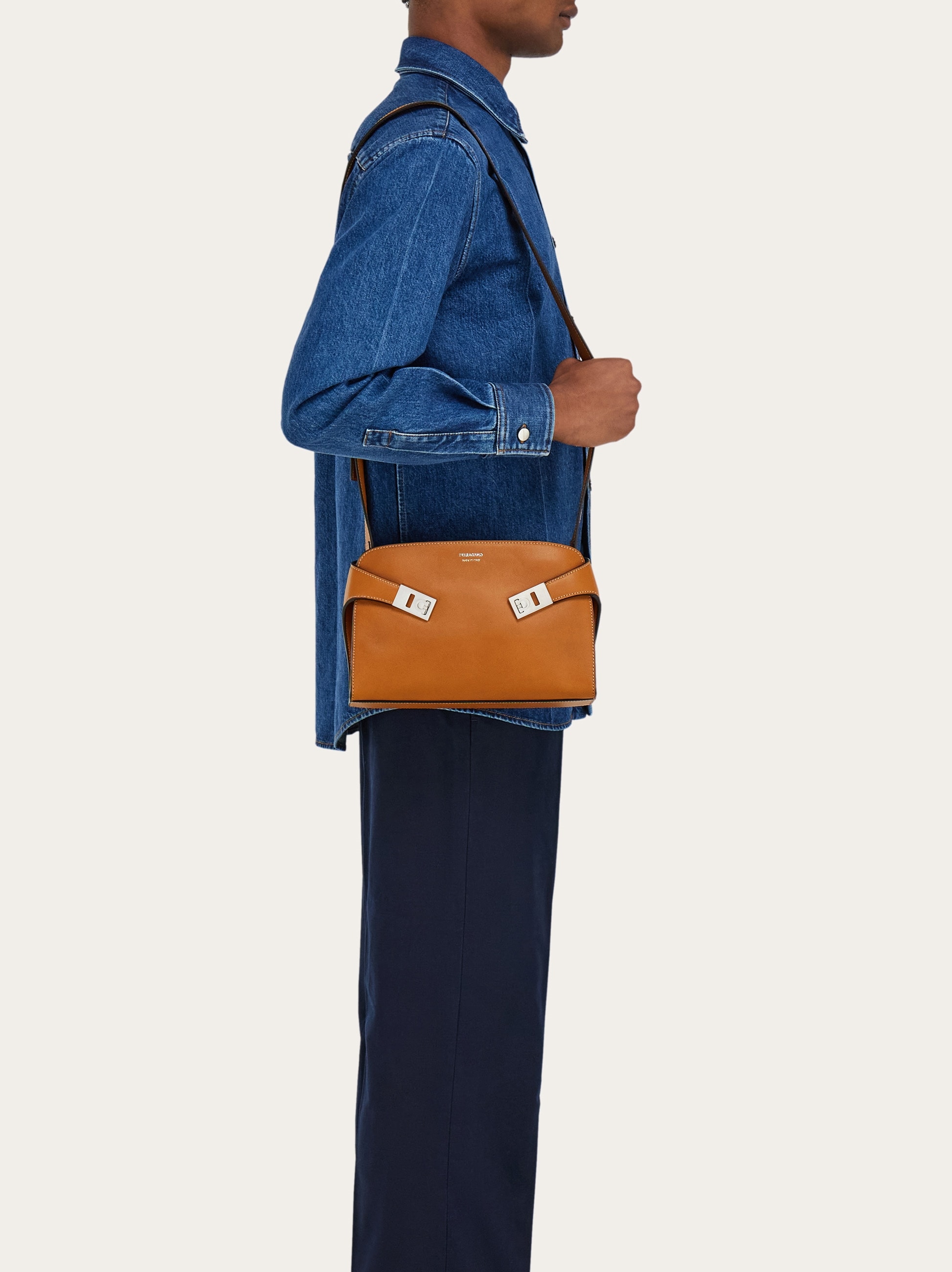 Hug messenger (S) - Men | Ferragamo