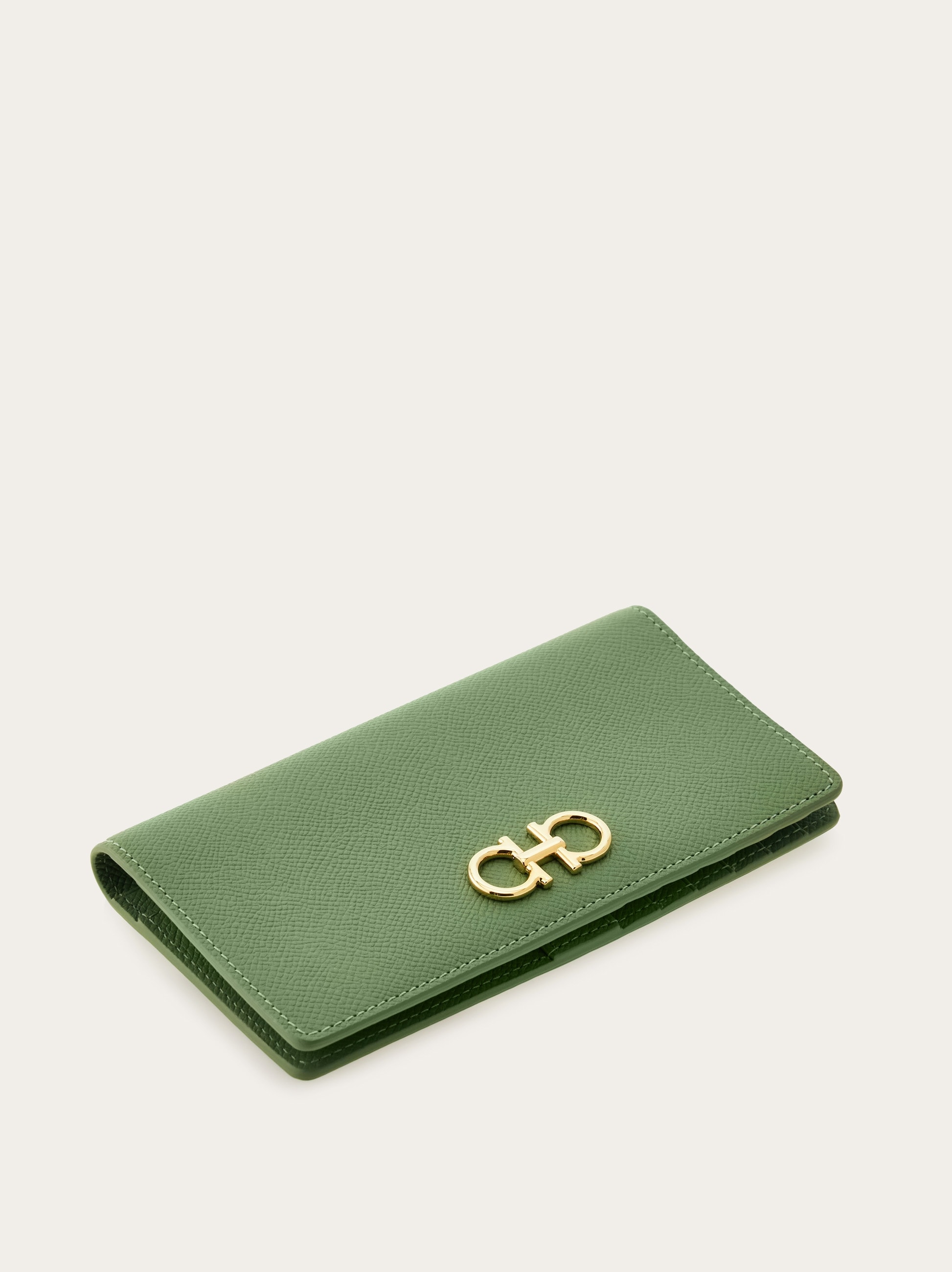 Gancini continental wallet - Women | Ferragamo