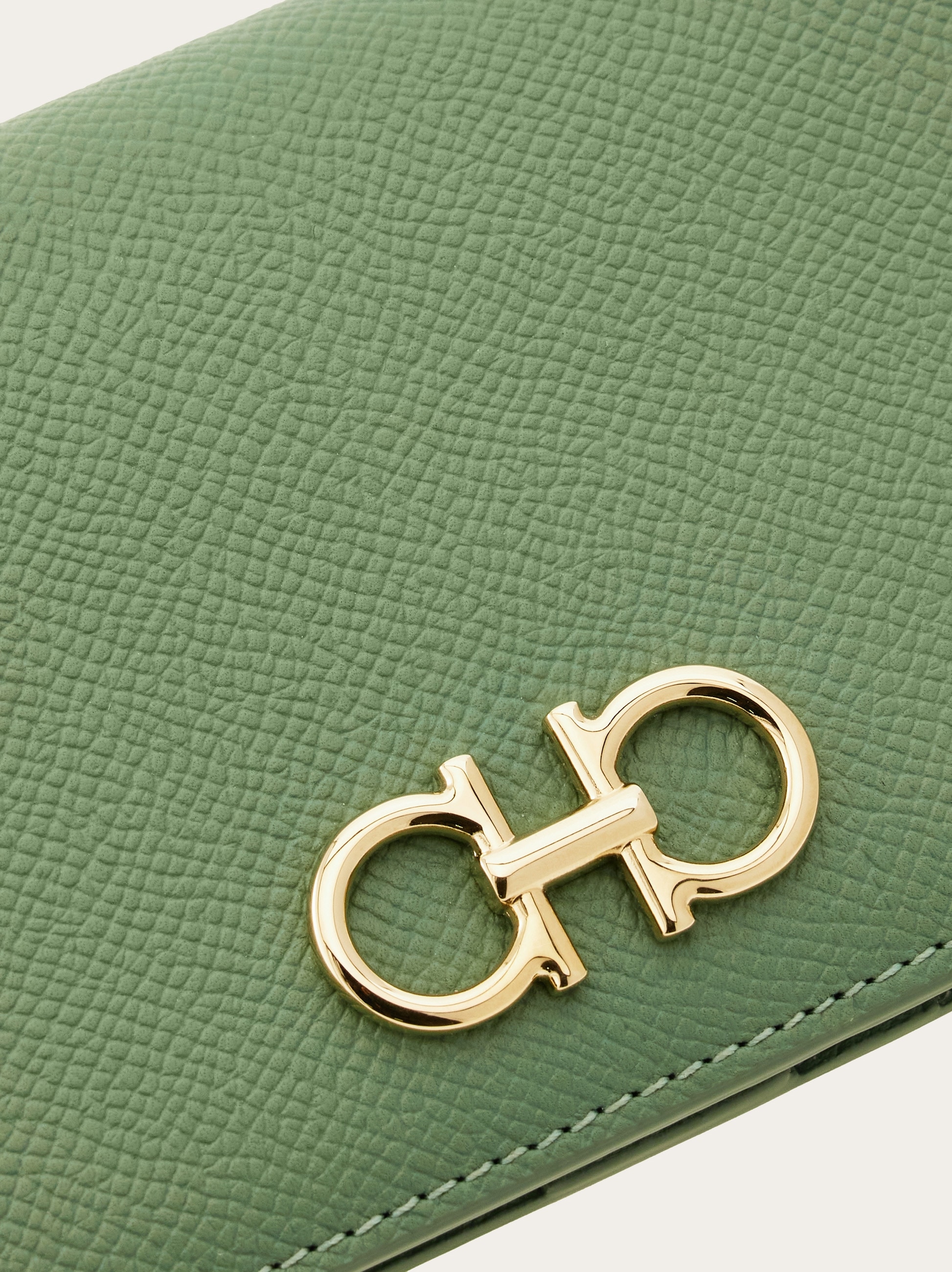 Gancini continental wallet - Women | Ferragamo