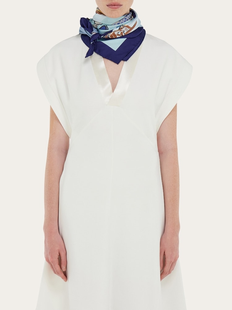 Foulard in seta stampa Genio Gallery image 3