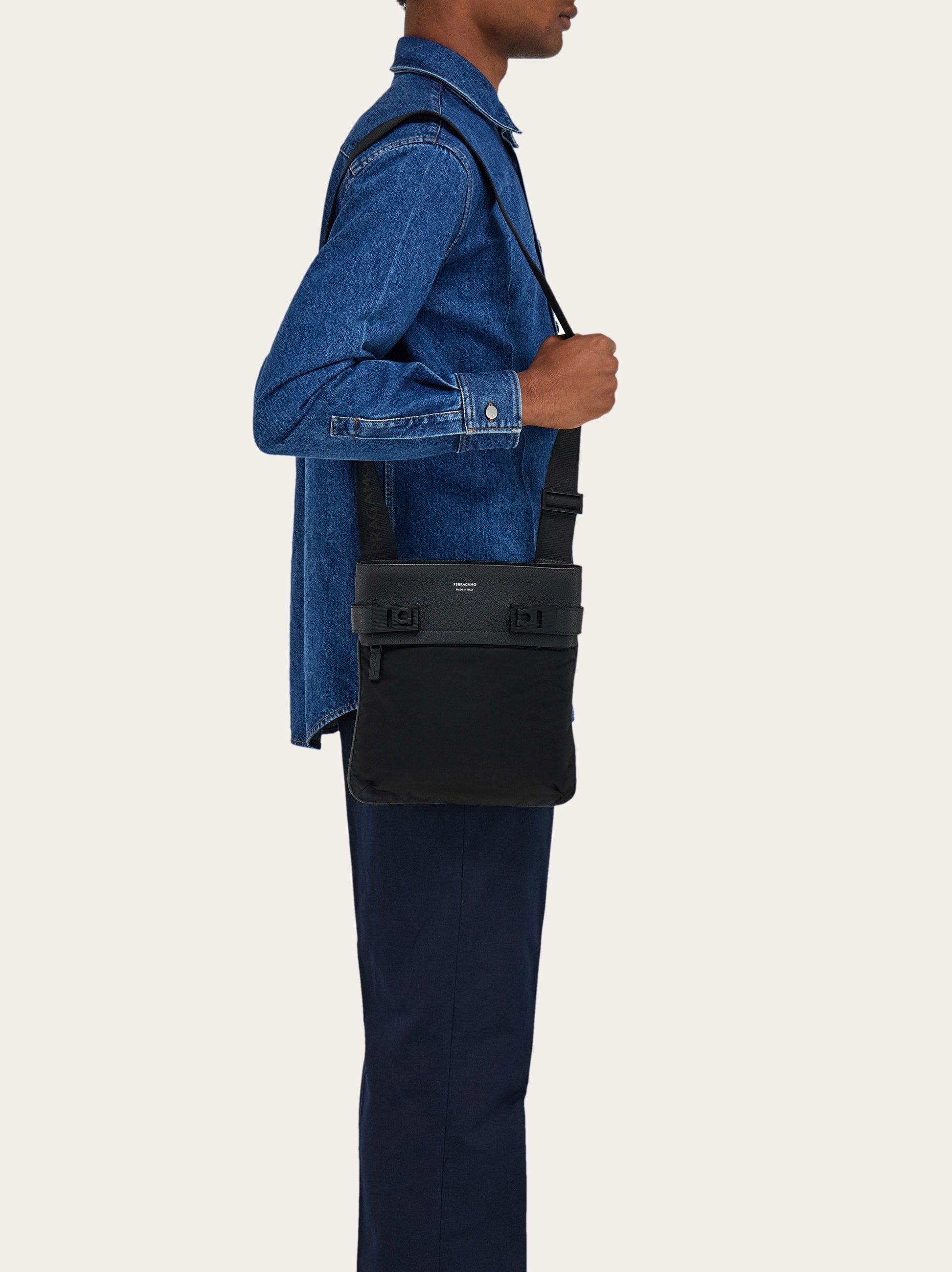 ショルダーバッグ - メンズ | Ferragamo