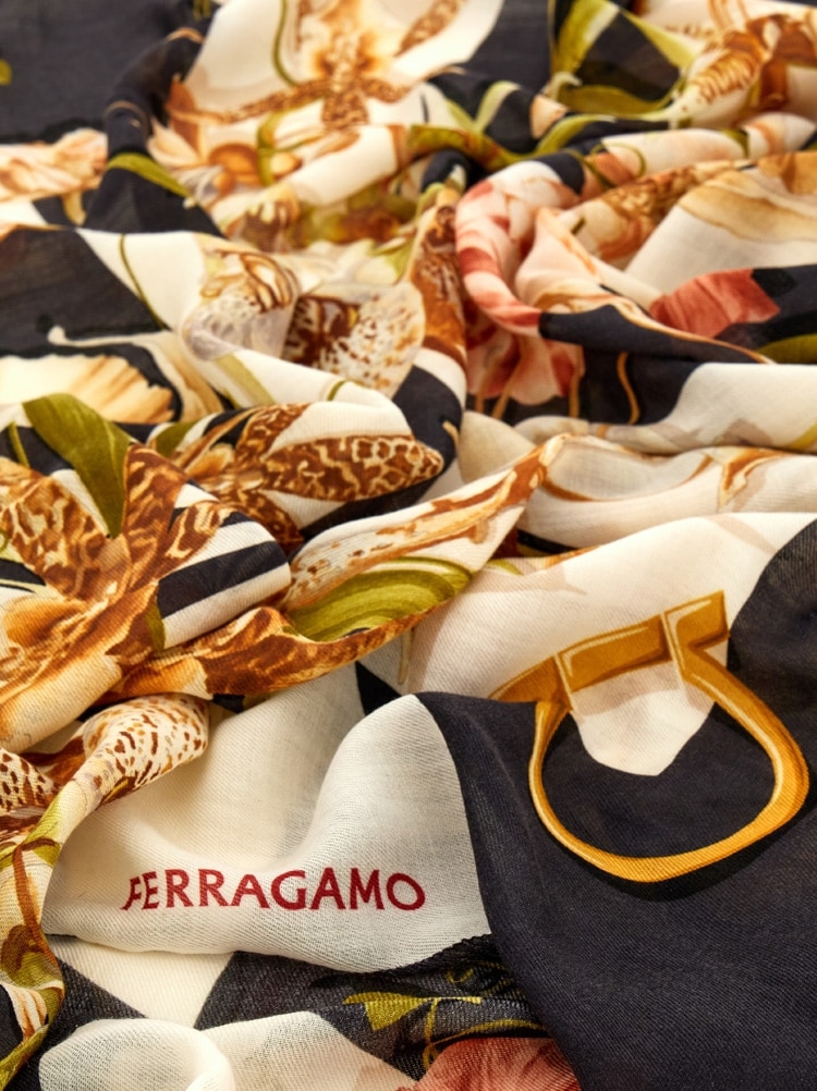 Chal estampado Floración Gallery image 4