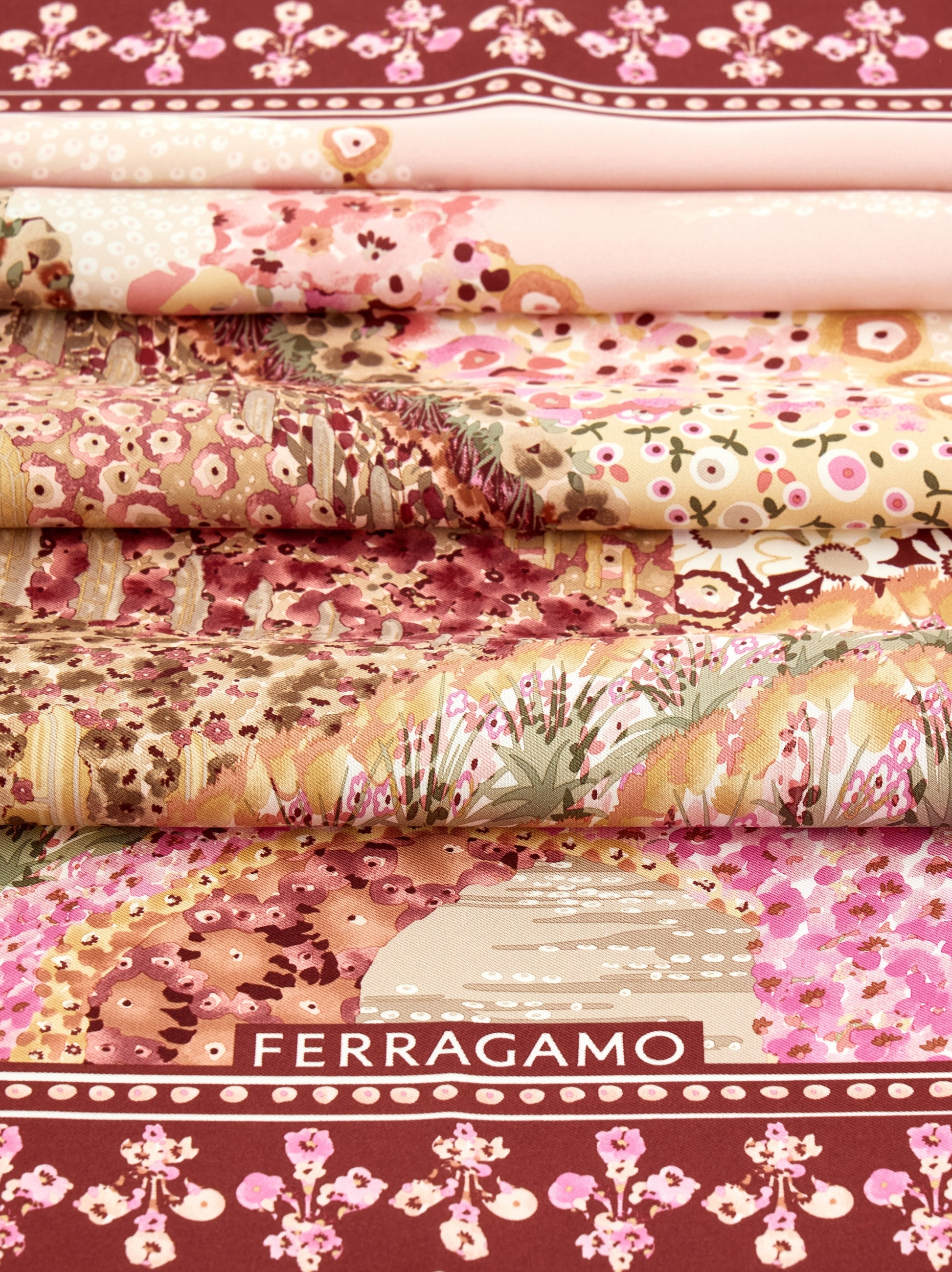 Palazzo print silk scarf - Women | Ferragamo
