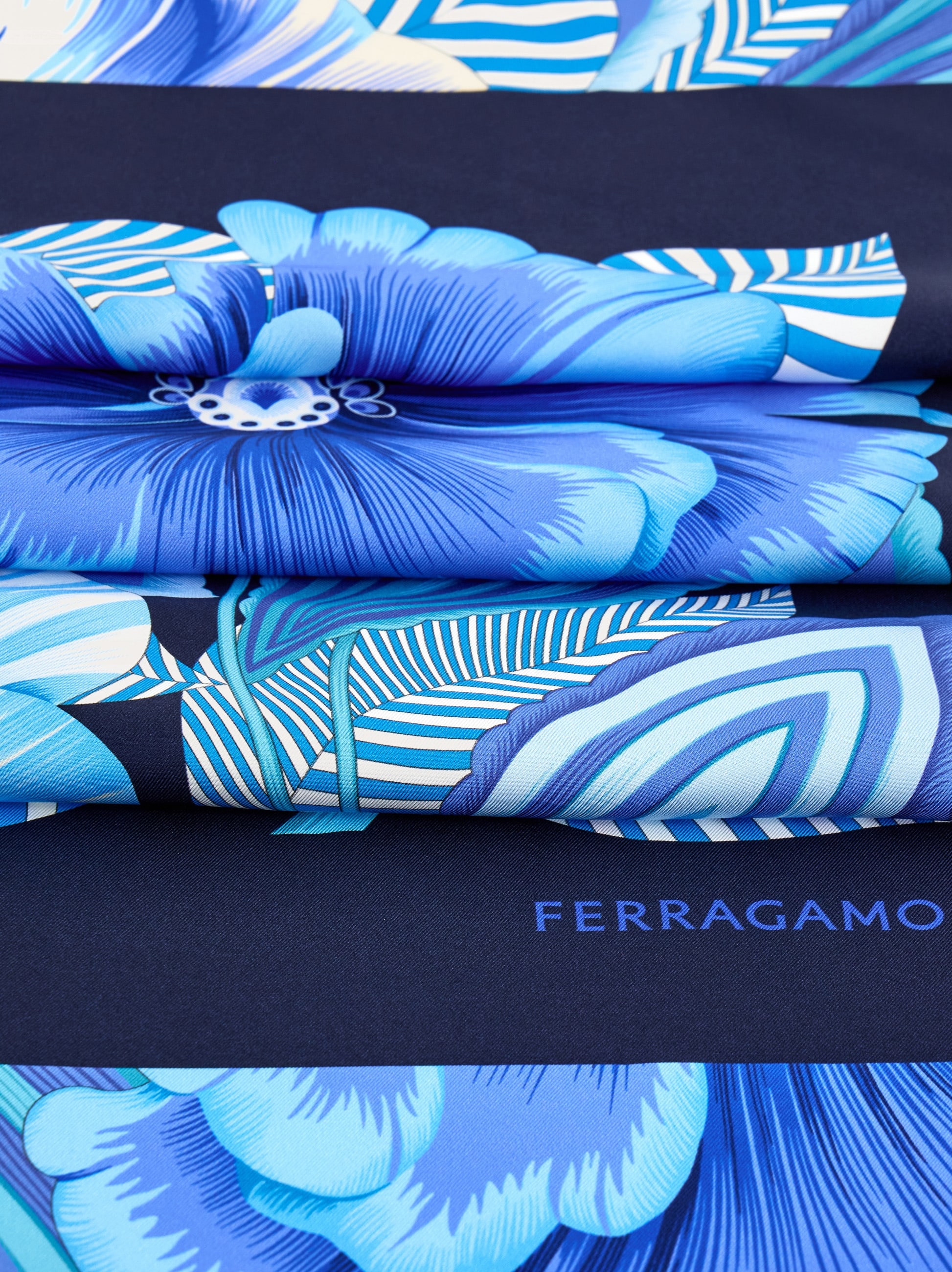 Brezza print silk scarf - Women | Ferragamo