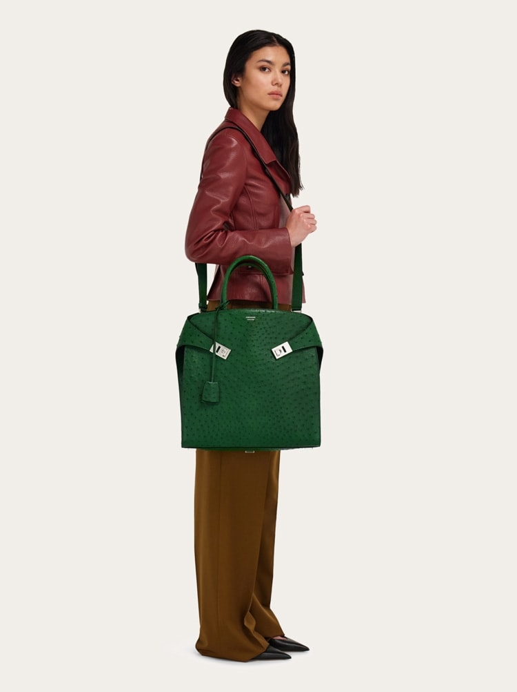 Hug tote bag Gallery image 9