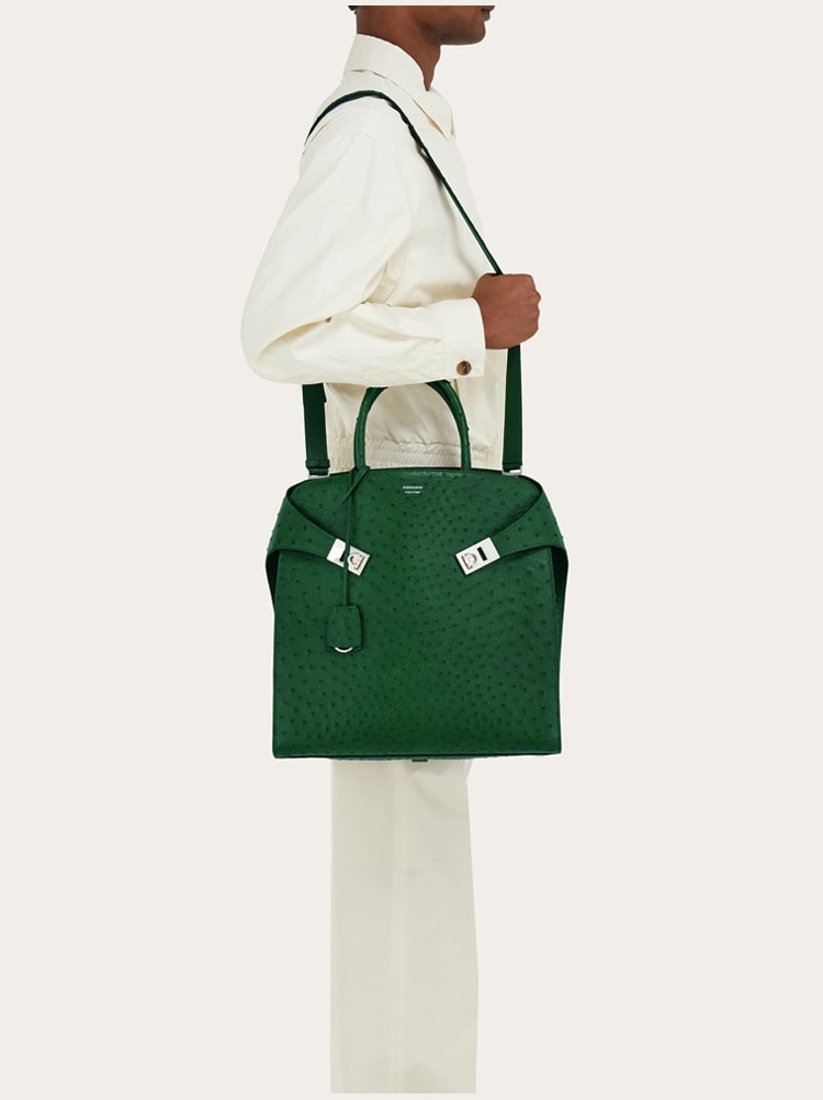 Hug tote bag Gallery image 3