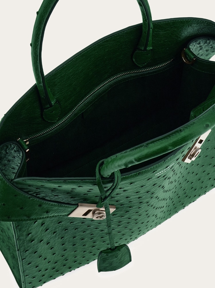 Hug tote bag Gallery image 6