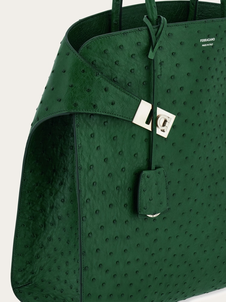 Hug tote bag Gallery image 8