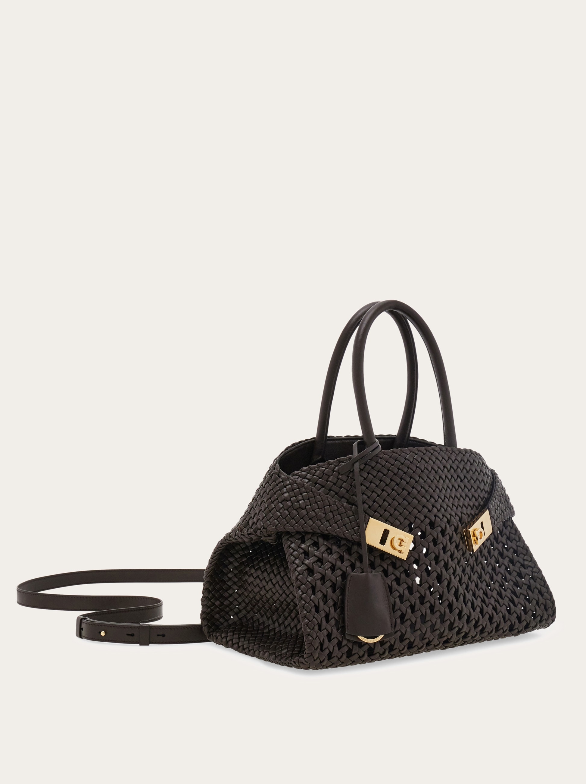 Hug handbag (M) - Women | Ferragamo