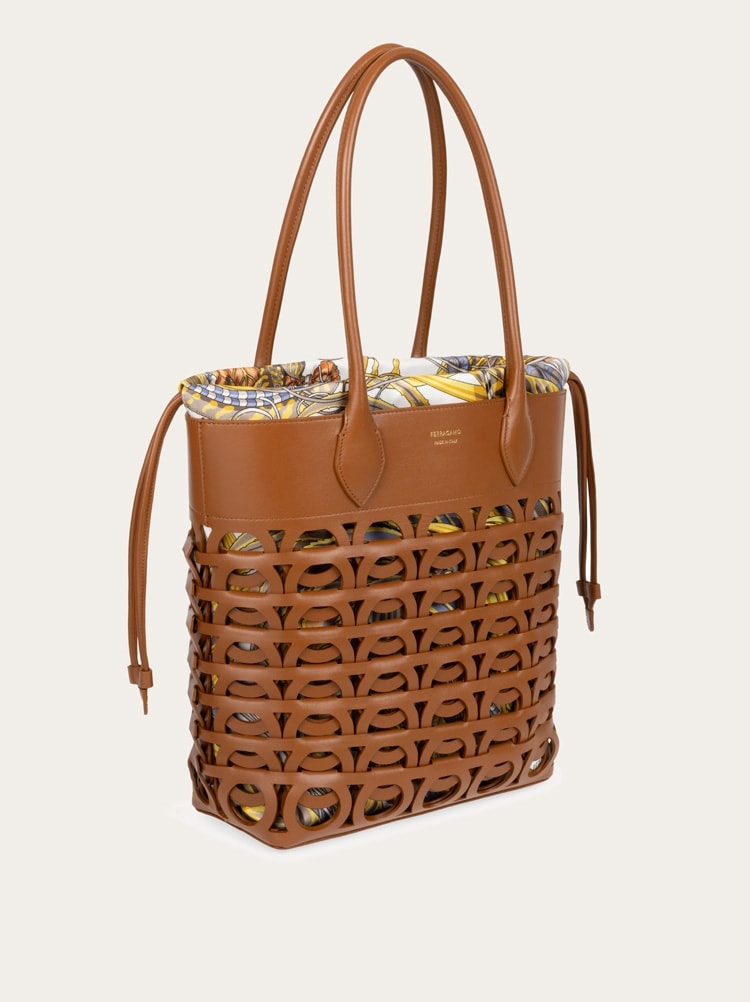 Gancini tote bag (M) Gallery image 4