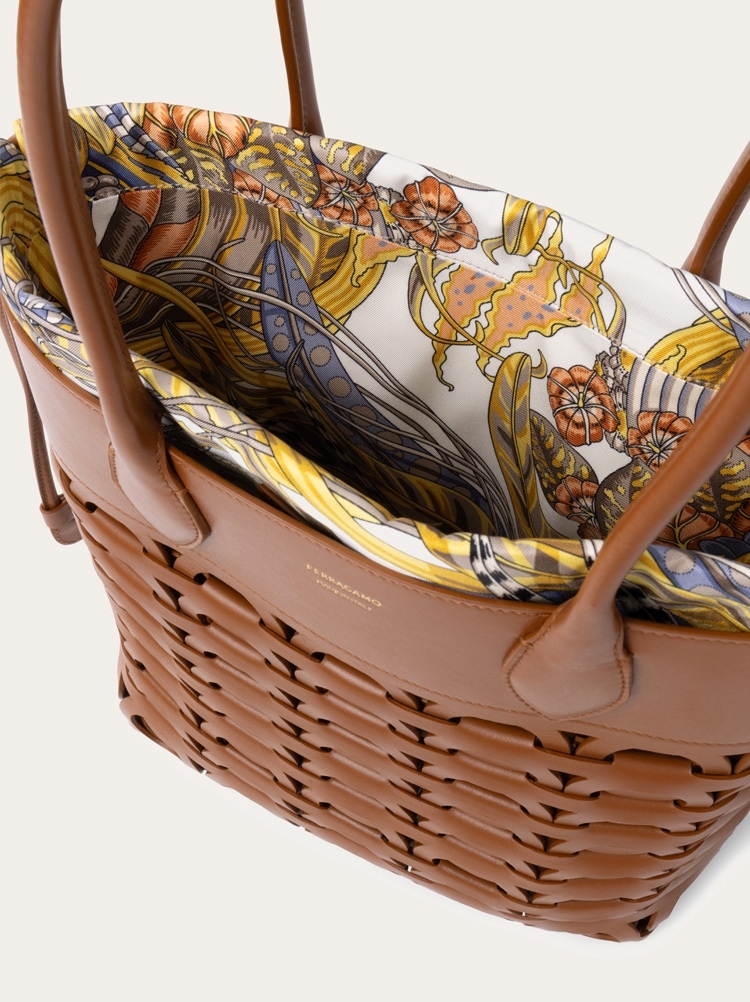 Gancini tote bag (M) Gallery image 6