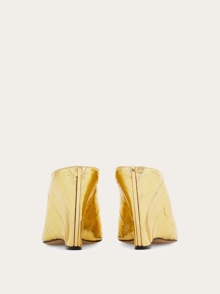 Mules con cuña Gallery image 5