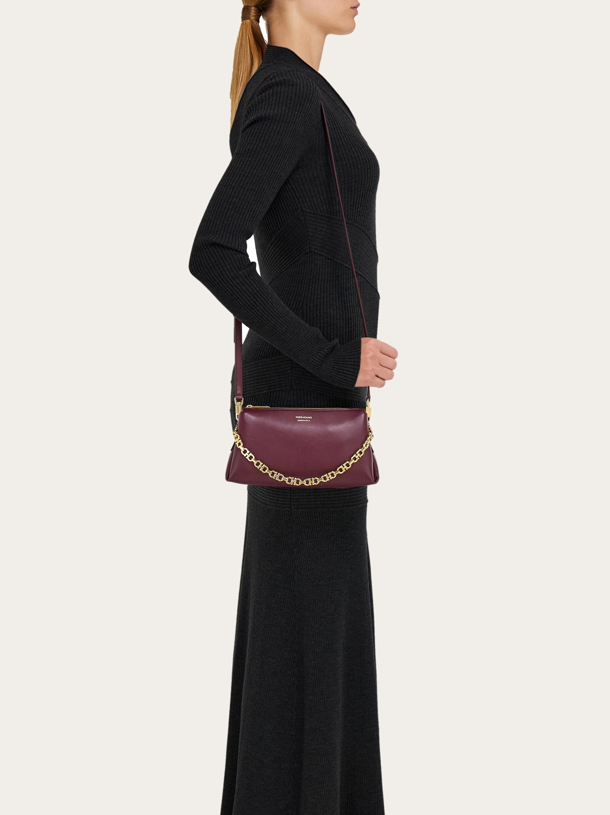 Ferragamo mini bag フェラガモミニバッグ♡ ヴァラ・ミニバッグ - ウィメンズ | Ferragamo