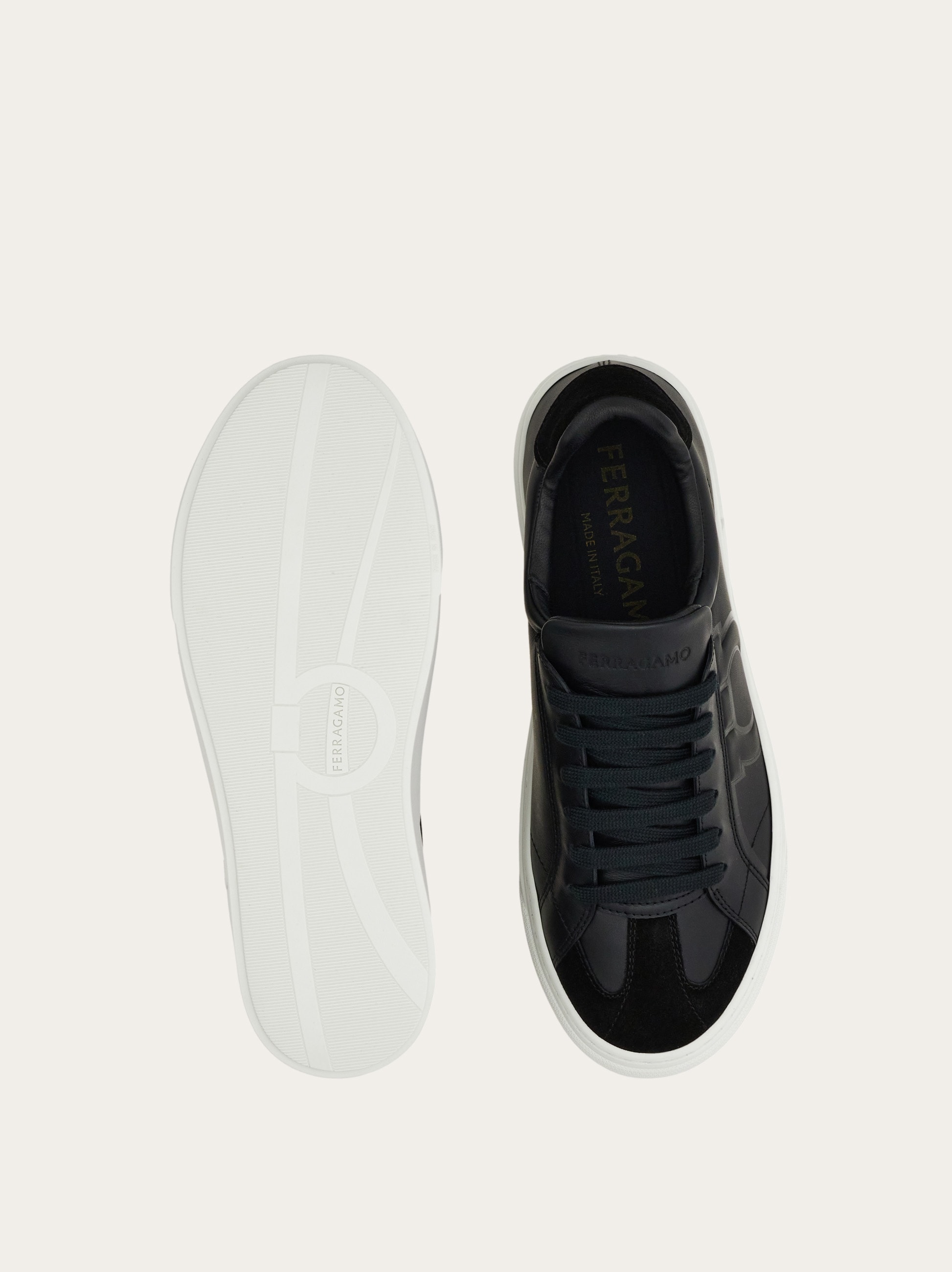 サルバトーレフェラガモ Moccasin with Gancini ornament - Men | Ferragamo