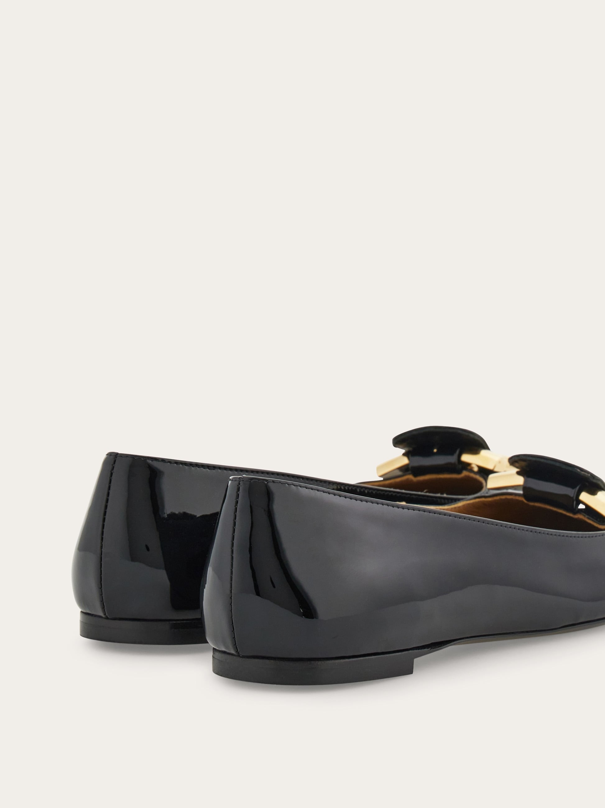 ガンチーニ バレエフラットシューズ - ウィメンズ | Ferragamo