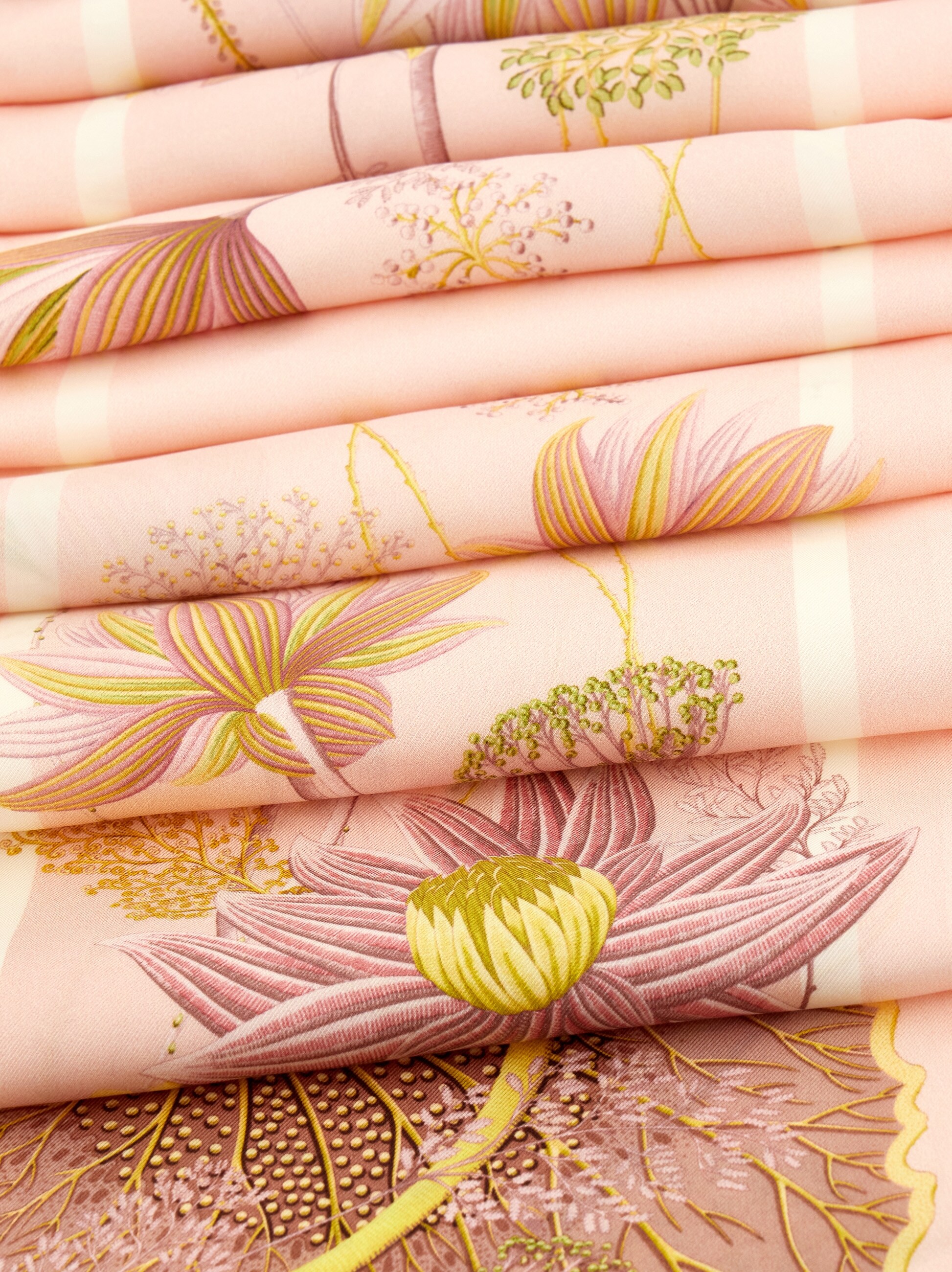 Water lily print silk bandeau - Women | Ferragamo