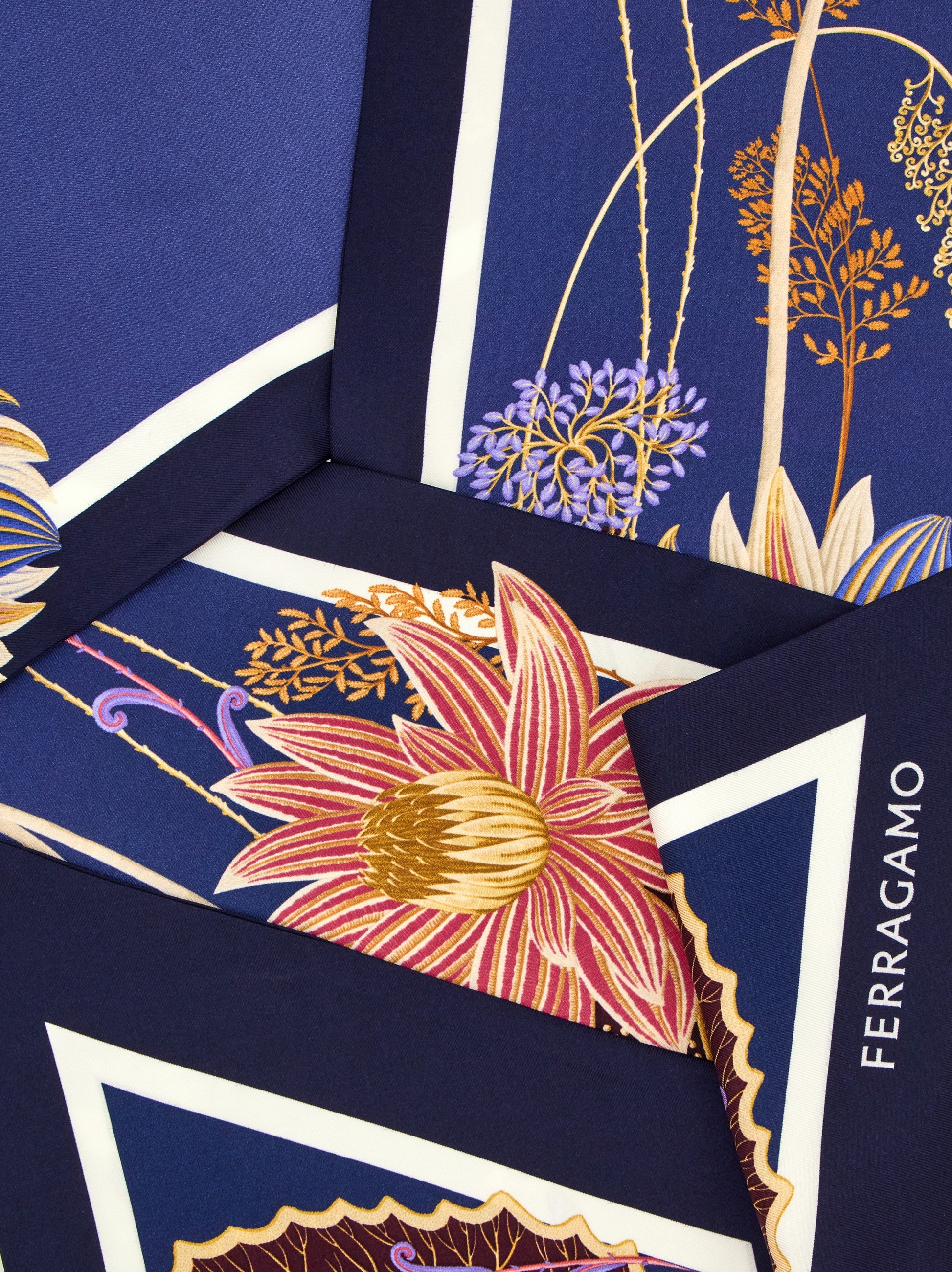 Water lilies print silk bandeau - Women | Ferragamo