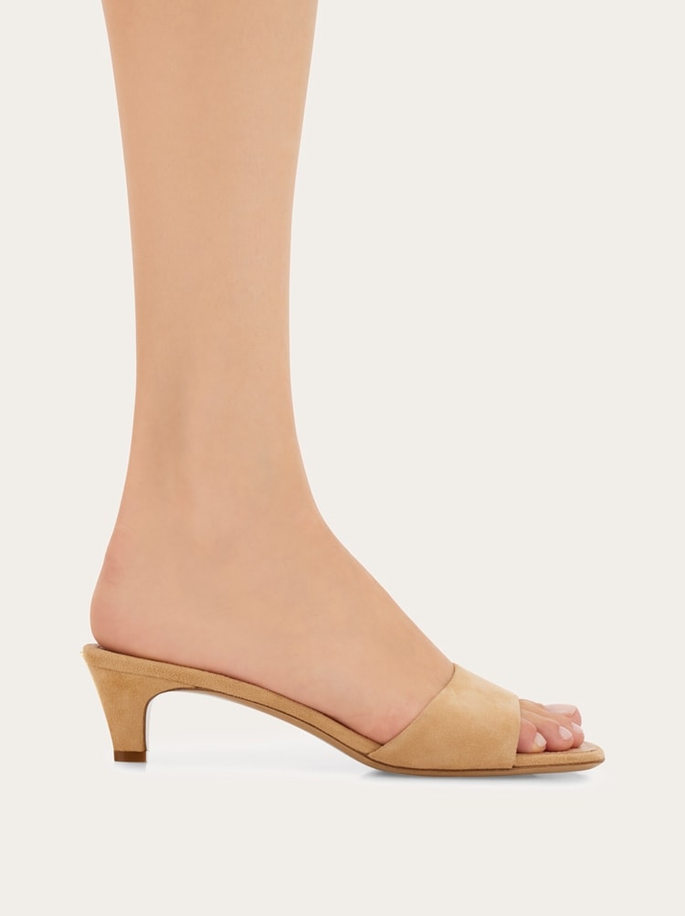 Low heeled mule Gallery image 4