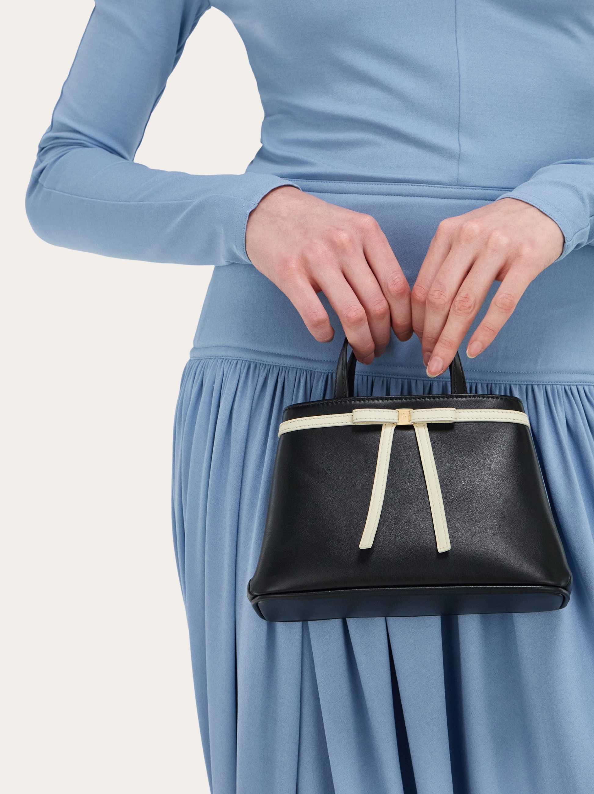 ミニ リボン トップハンドル - ウィメンズ | Ferragamo