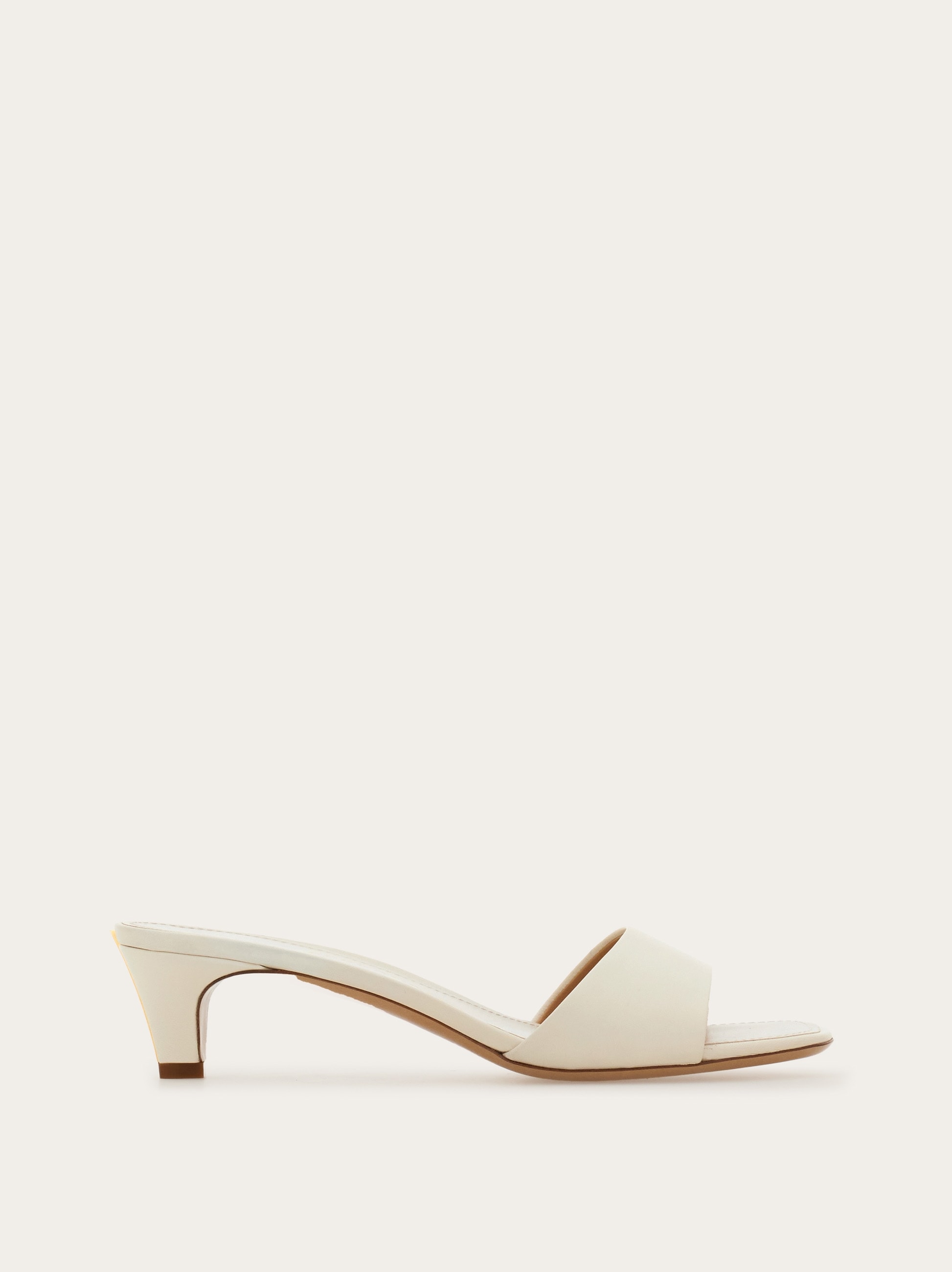 Low heeled slide - Women | Ferragamo