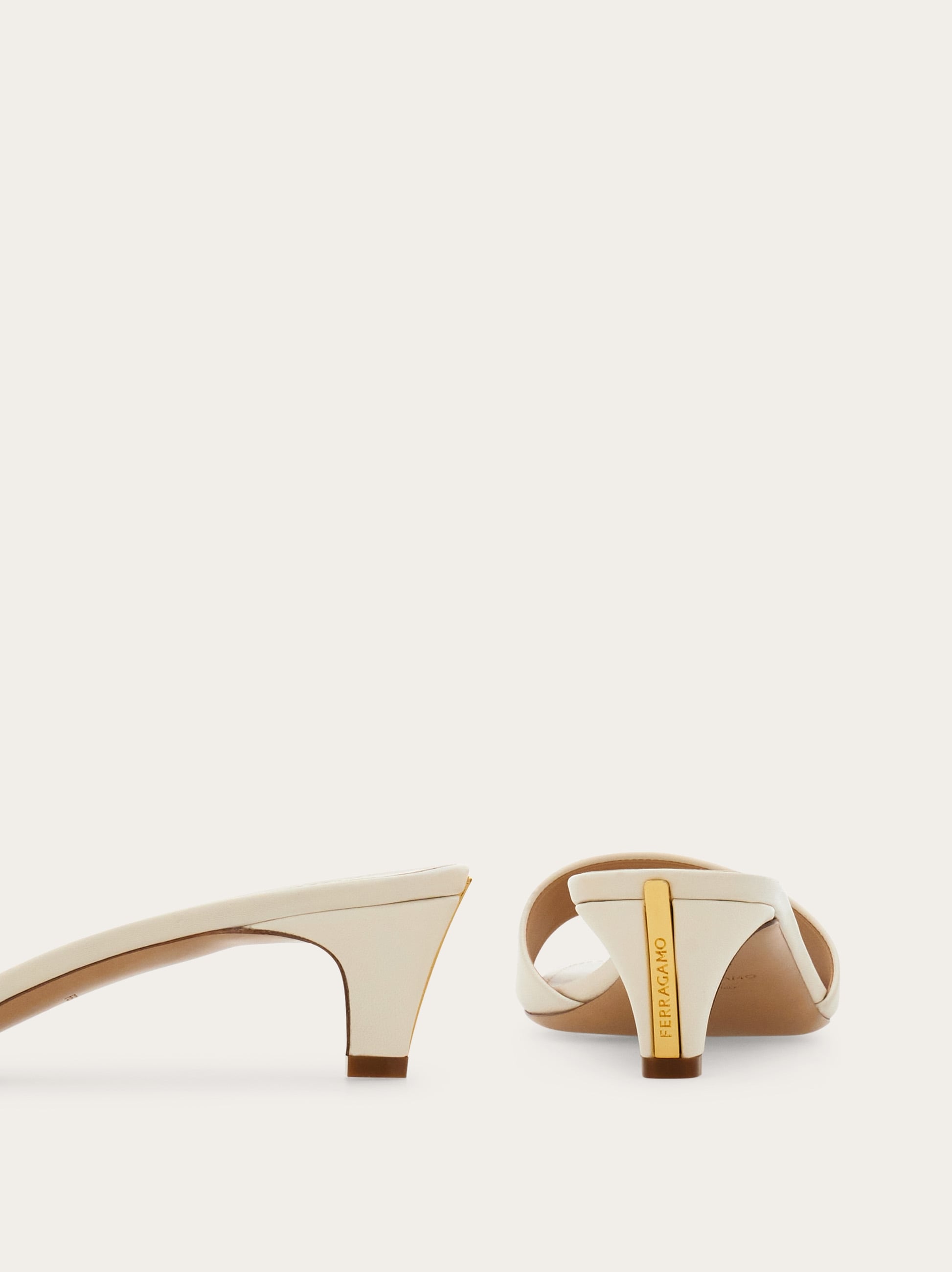 Low heeled slide - Women | Ferragamo
