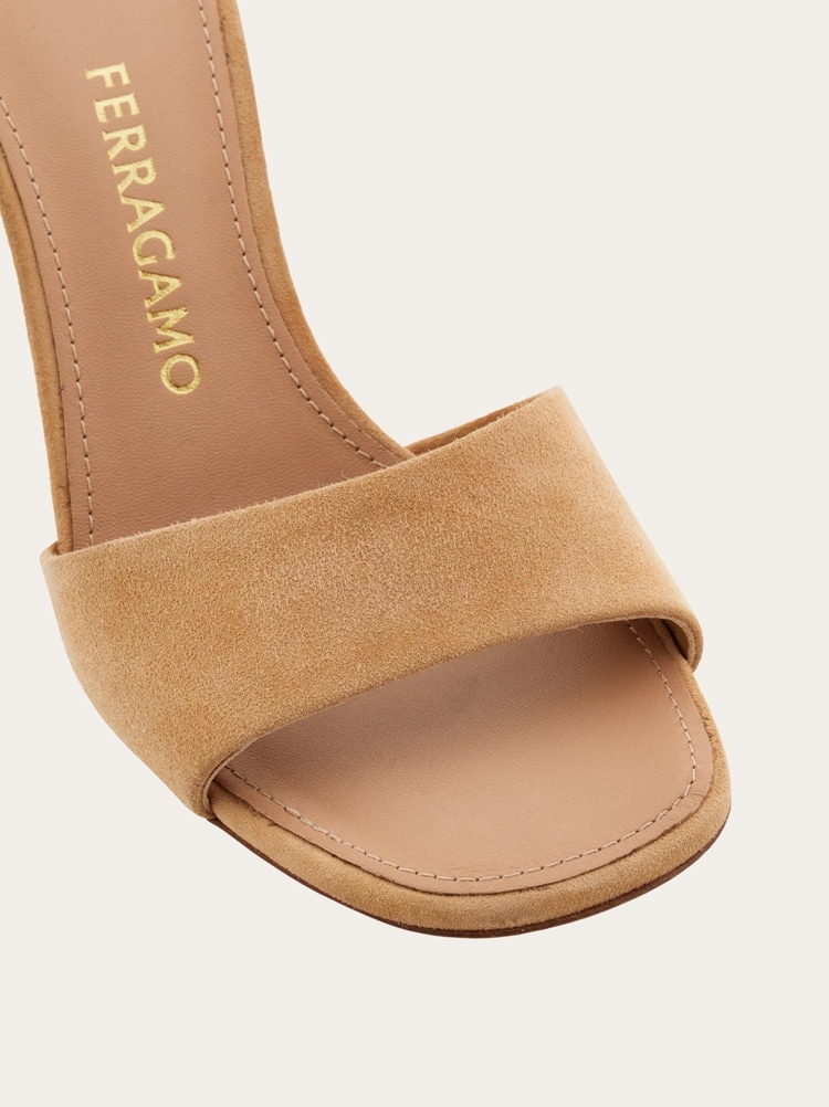 Slides Gallery image 6