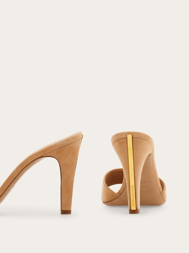 Slides Gallery image 7