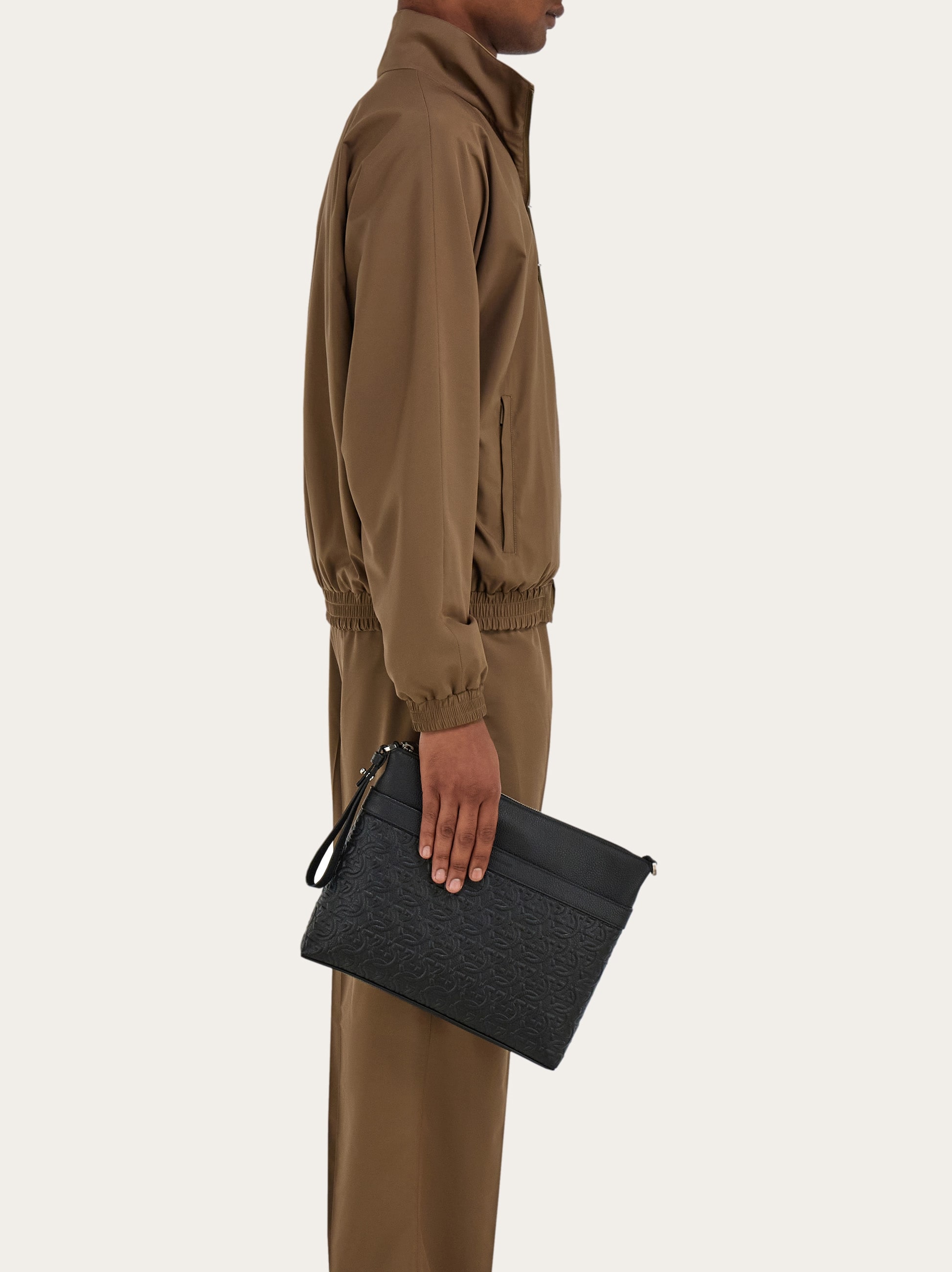 Gancini messenger bag - Men | Ferragamo