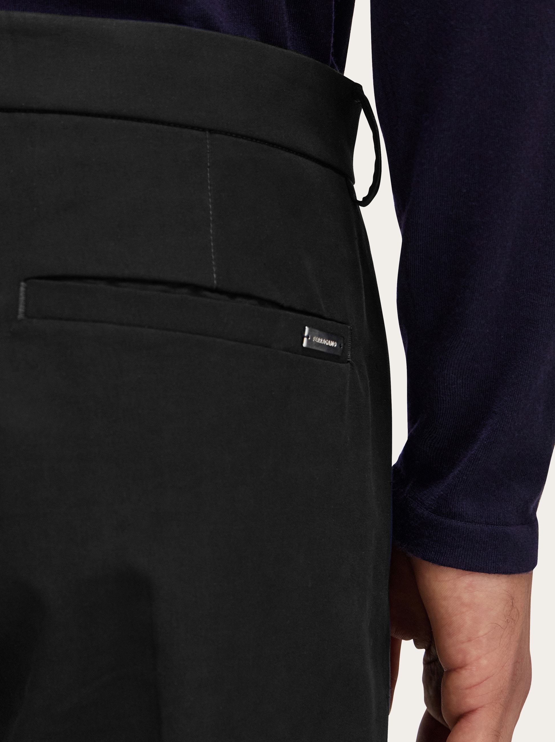 フェラガモ　チノパン チノパンツ - メンズ | Ferragamo