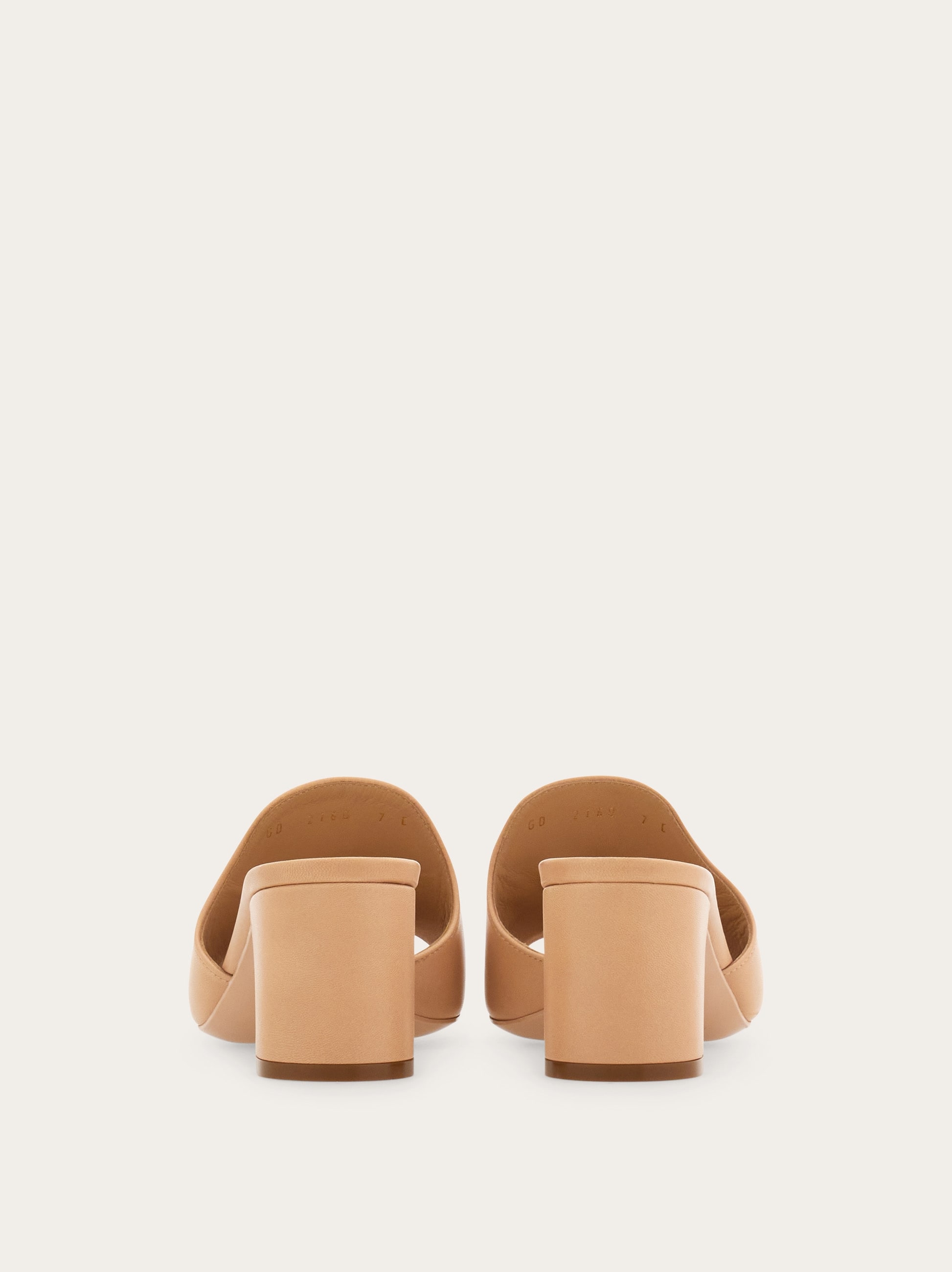 ガンチーニ サンダル - ウィメンズ | Ferragamo