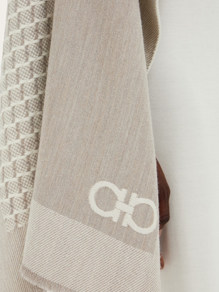 Capa jacquard Gallery image 4