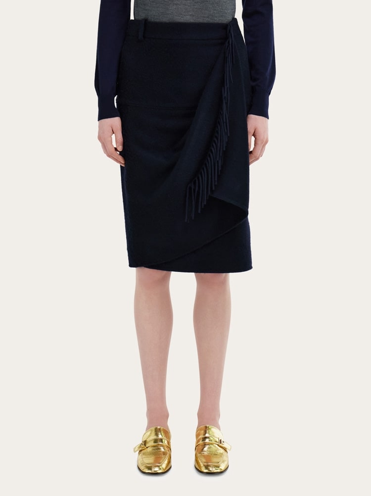 Falda cruzada con flecos Gallery image 2
