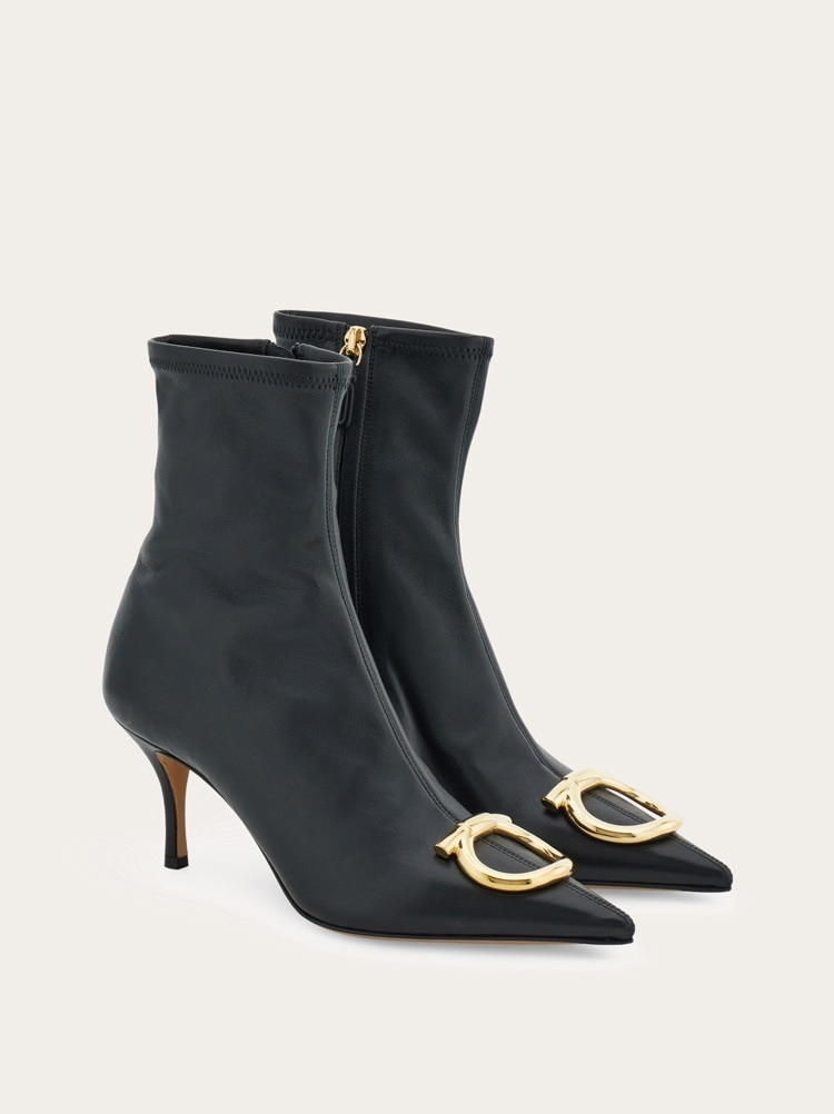 Pointed ankle boot with maxi Gancini buckle Gallery image 2