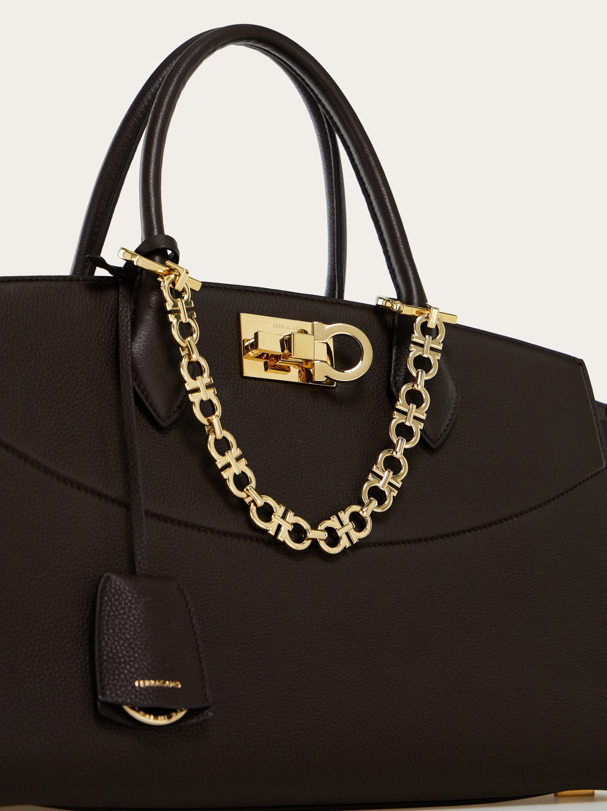 チェーンチャーム - ウィメンズ | Ferragamo