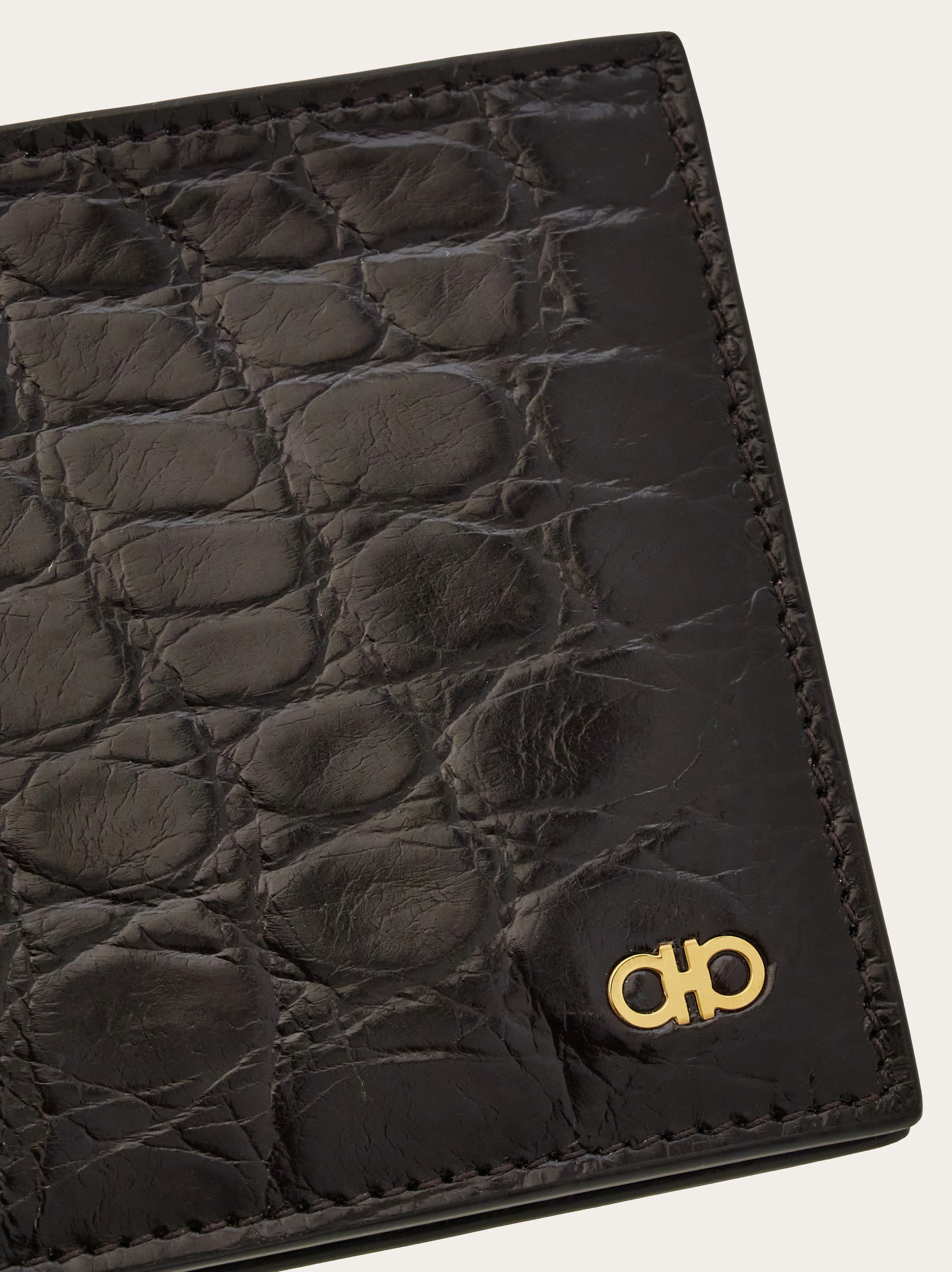 Gancini alligator wallet - Men | Ferragamo