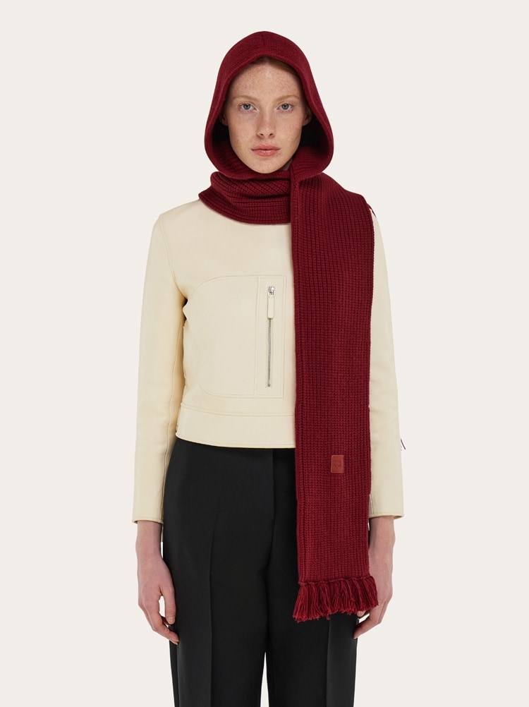 Knitted hood with scarf Gallery image 3