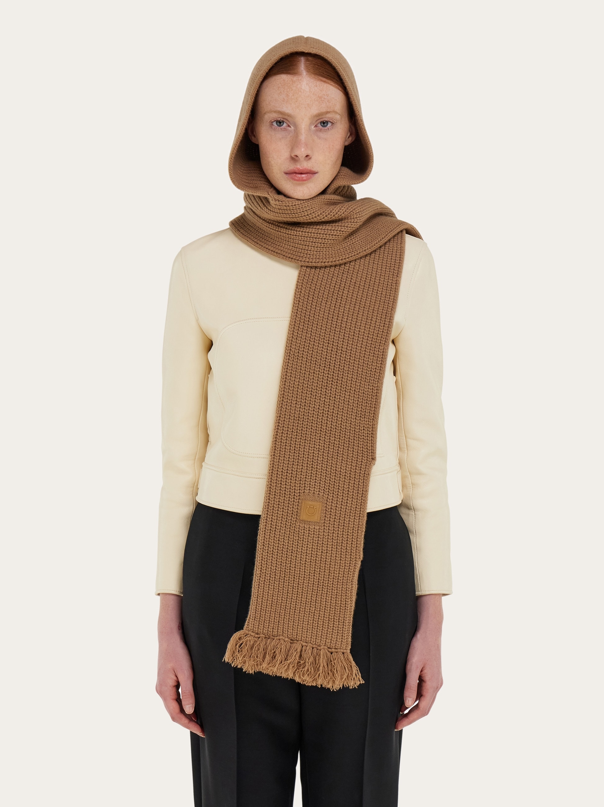 フード付きマフラー - ウィメンズ | Ferragamo