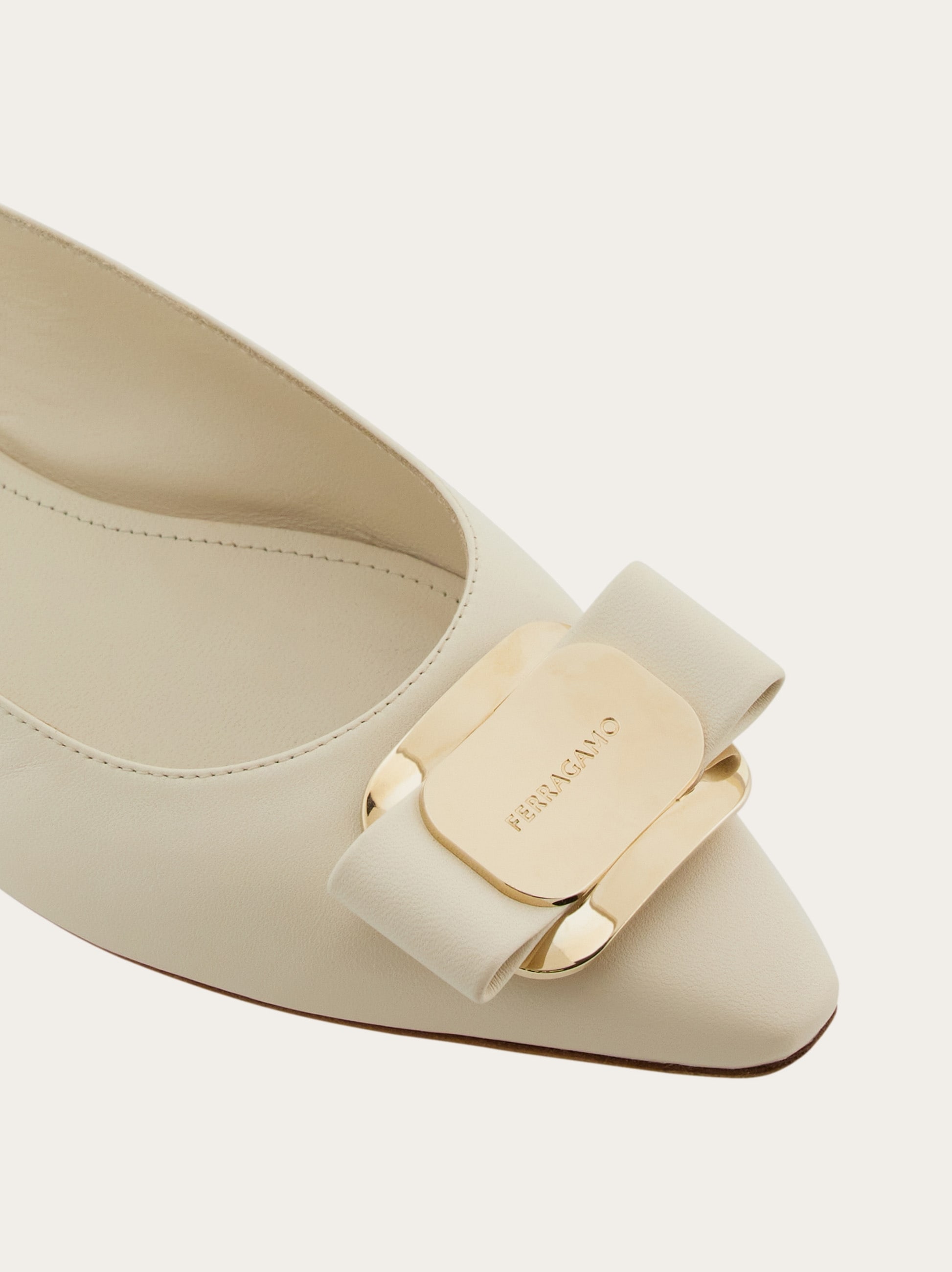 New Vara plate flat slingback - Women | Ferragamo